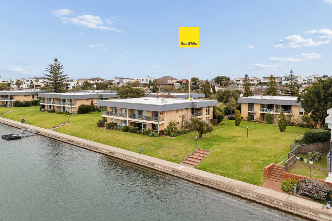 1/72 Military Road — photo from Ray White Semaphore