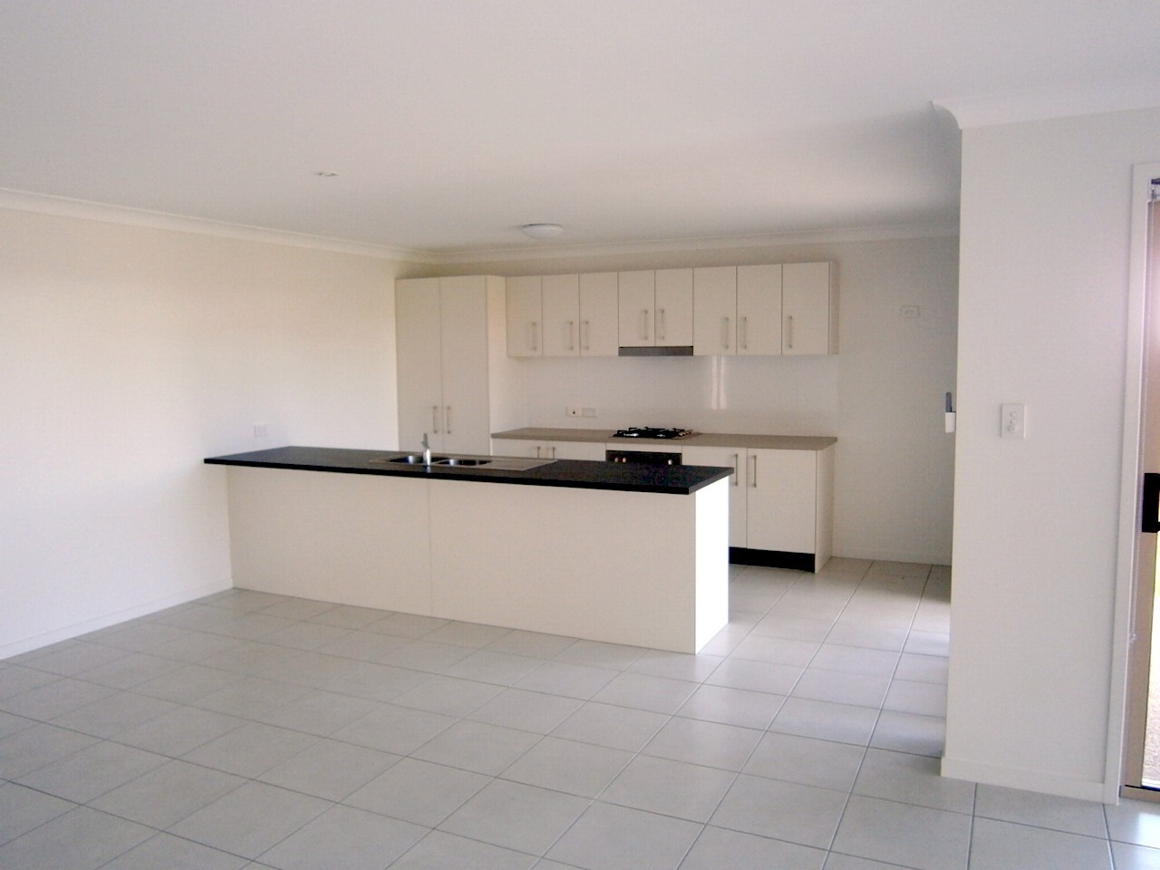 25 Bottlebrush Drive, Kirkwood, QLD 4680