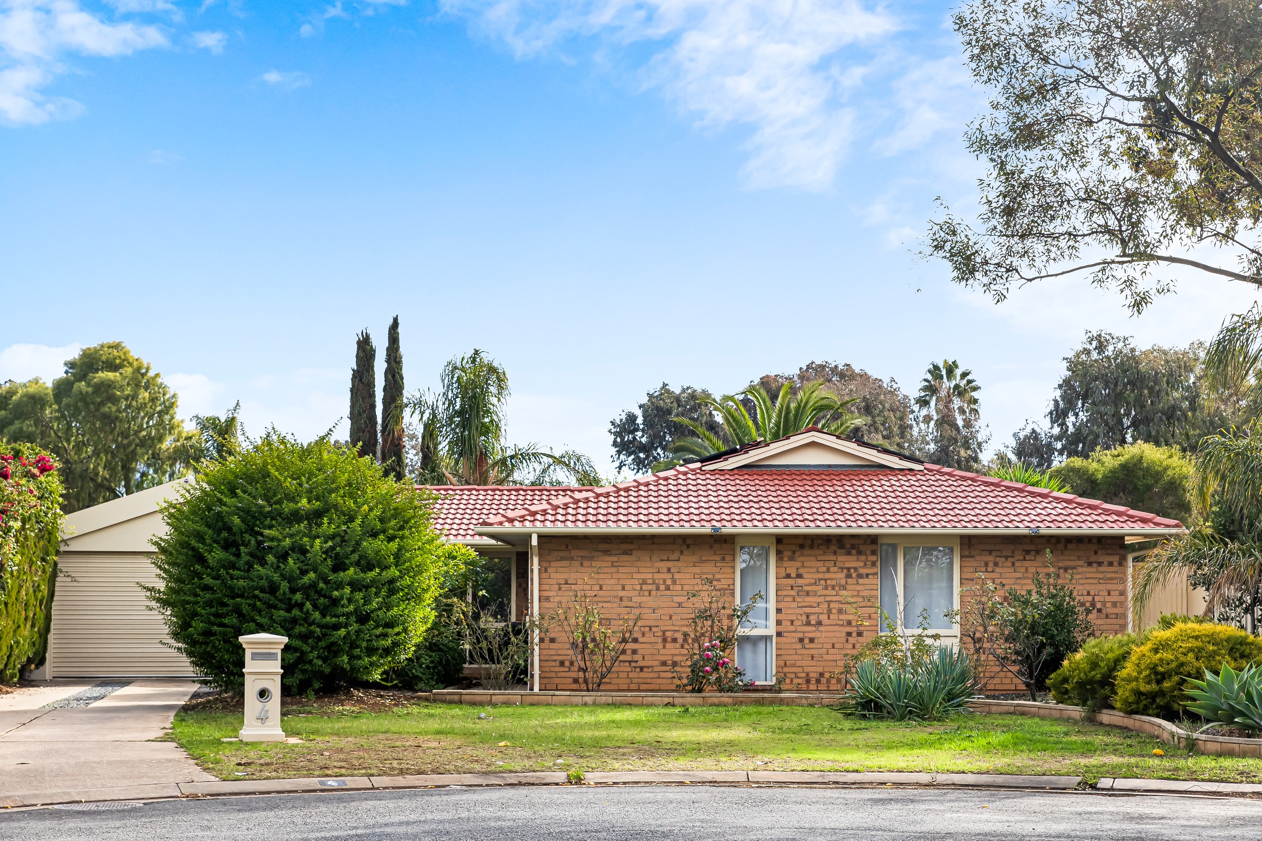 4 Rowan Court, Parafield Gardens, SA 5107