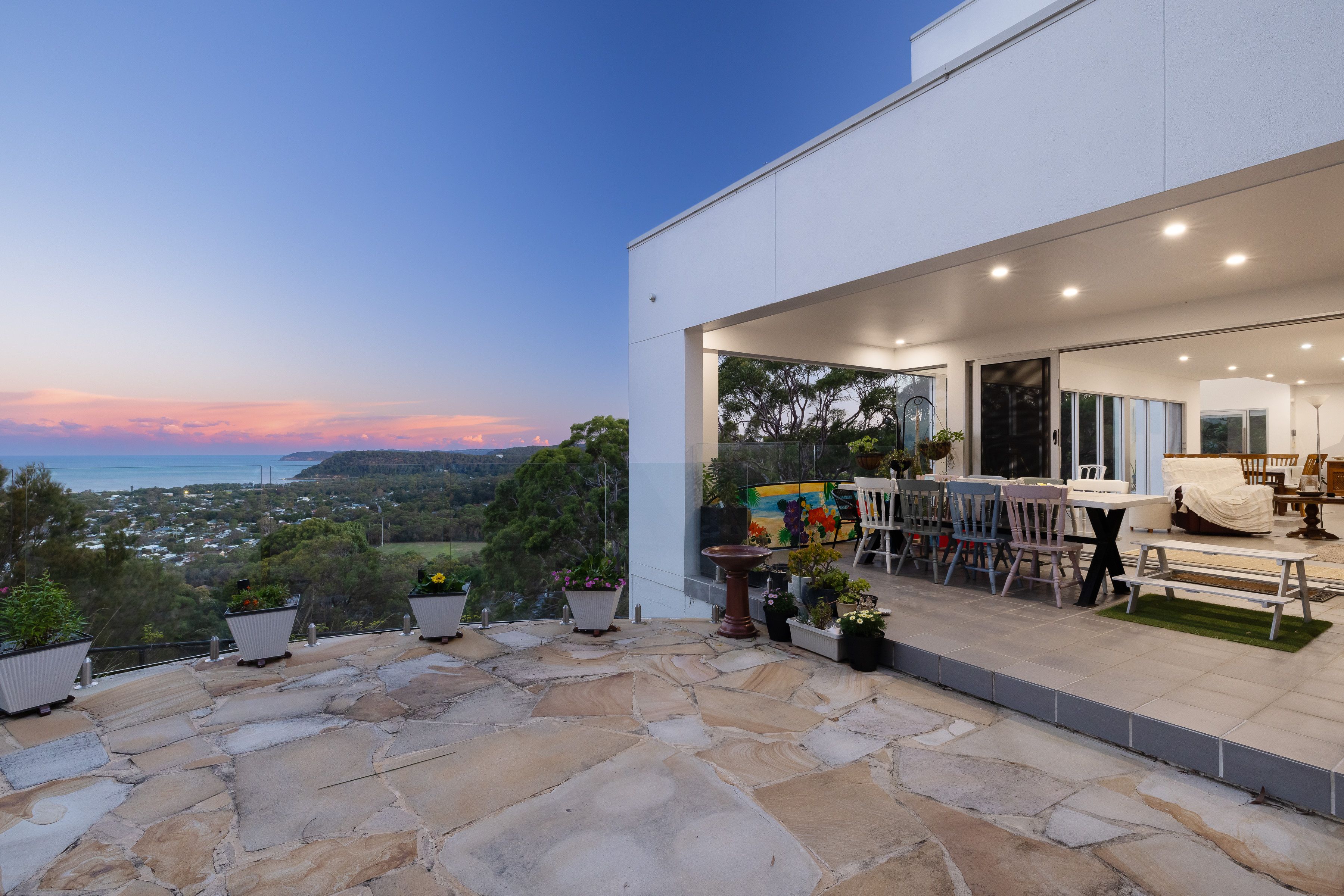 27 Kingsview Drive, Umina Beach NSW 2257