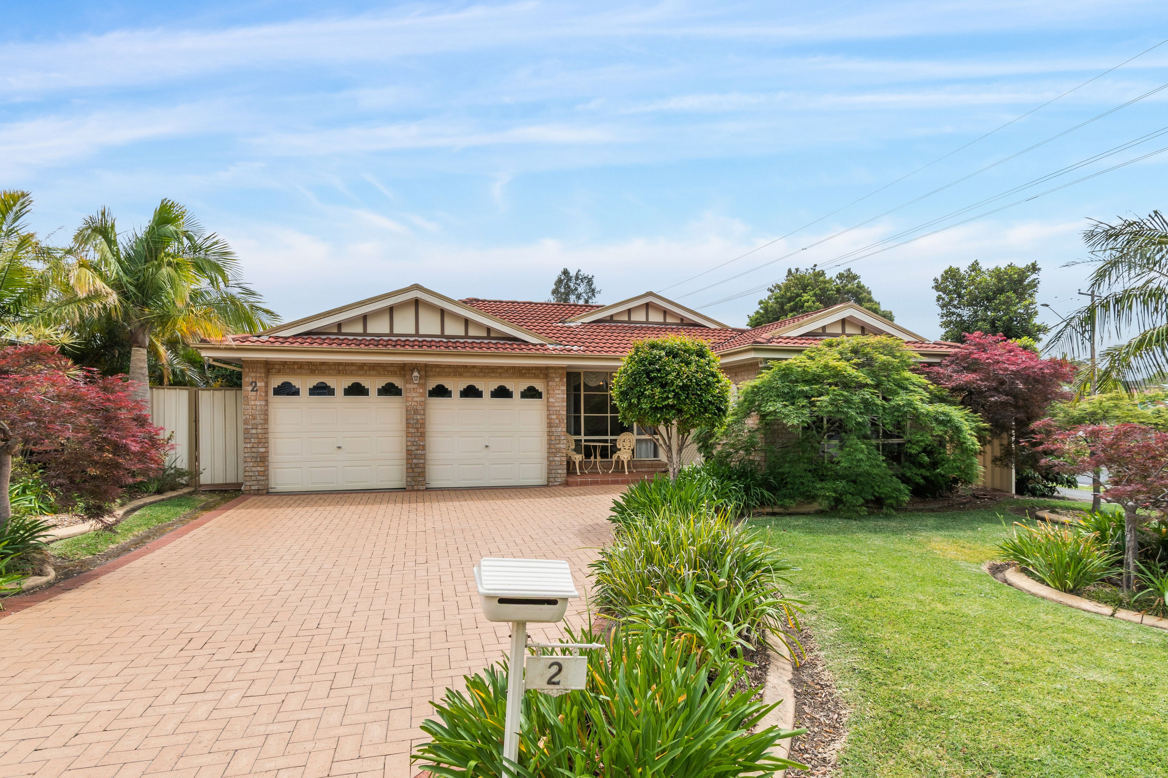 2 Ashburton Drive , Albion Park NSW 2527