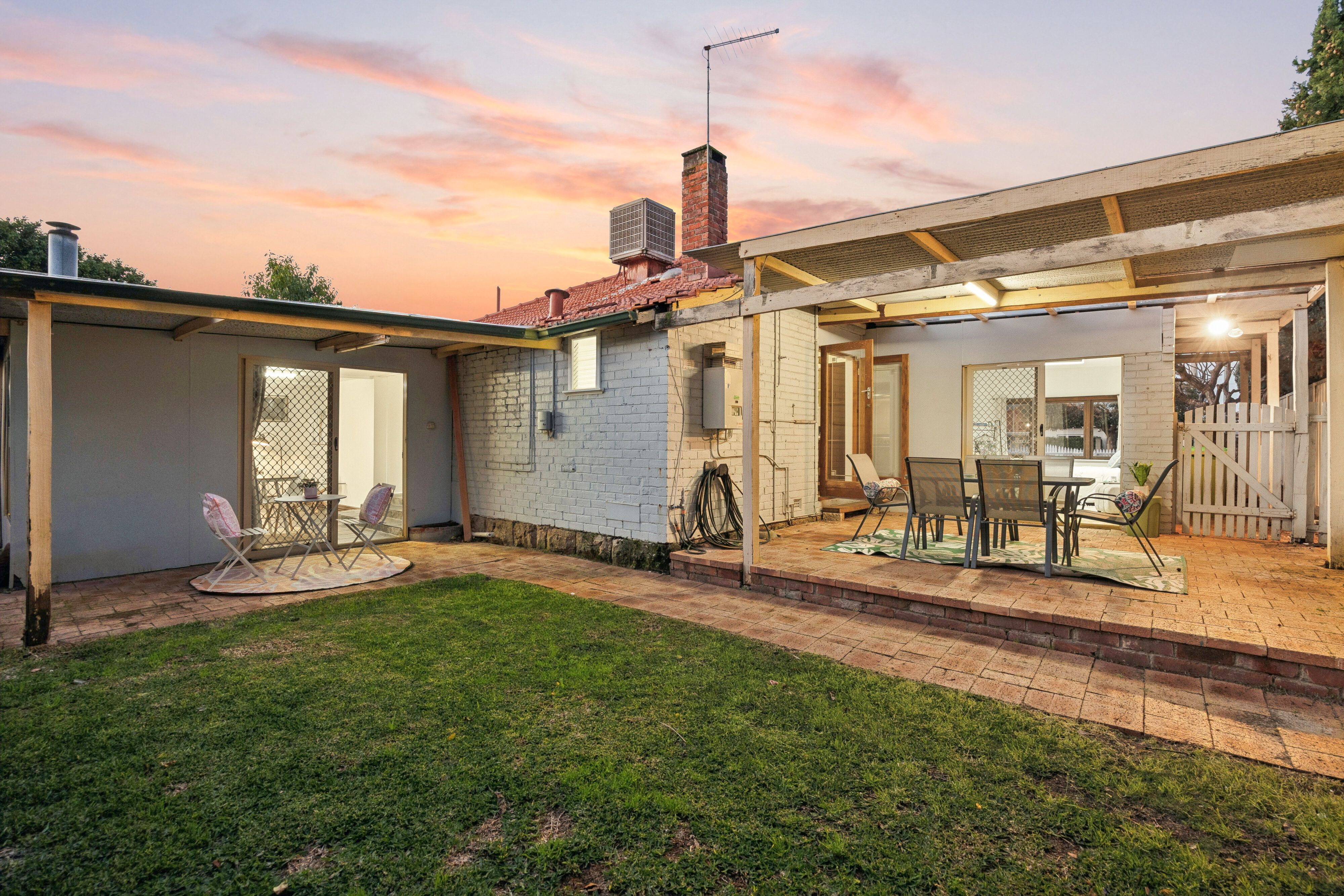 207 Rosebery Street — photo 21 of 24