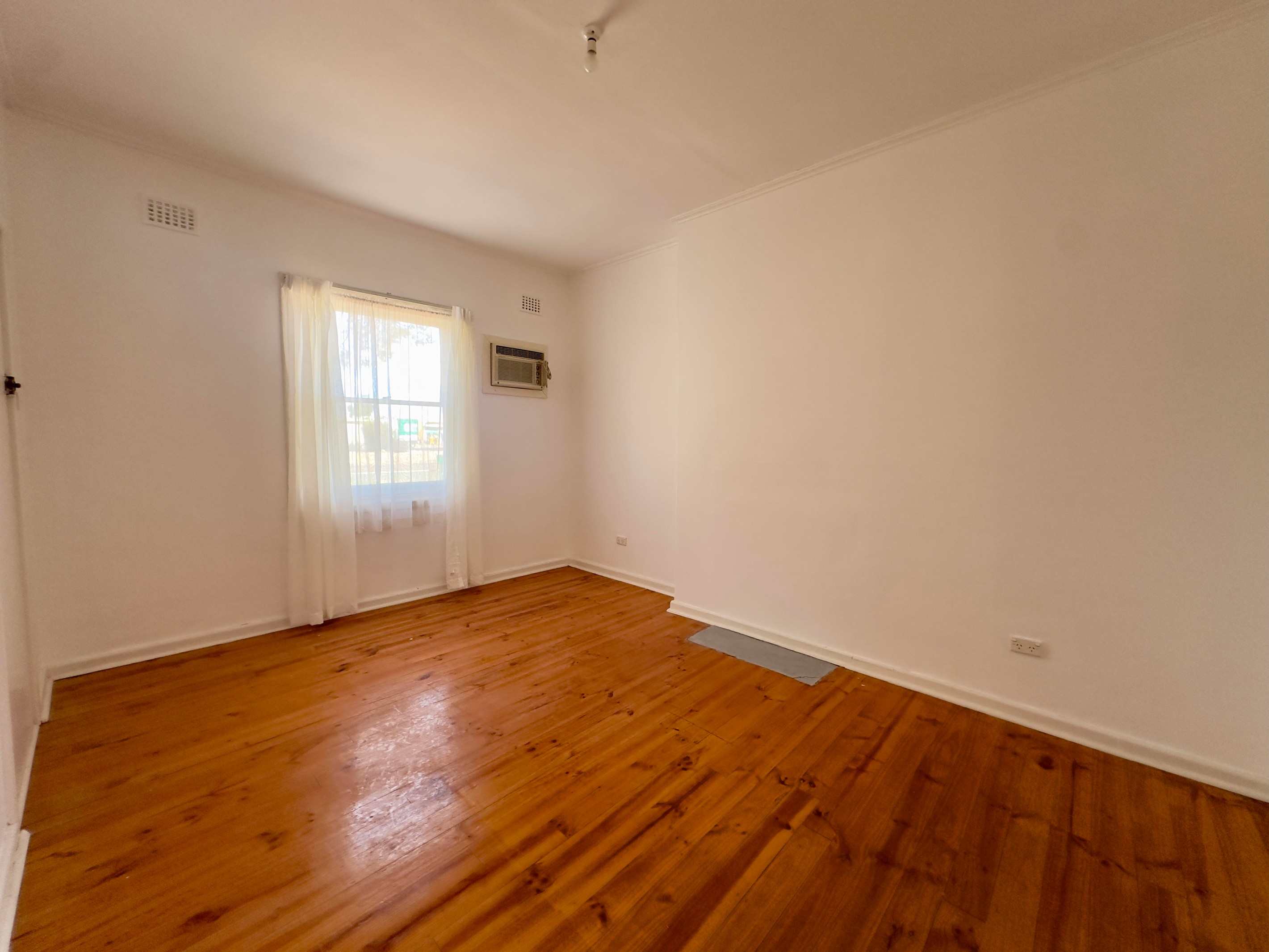 96 Hincks Avenue, Whyalla Norrie, SA 5608