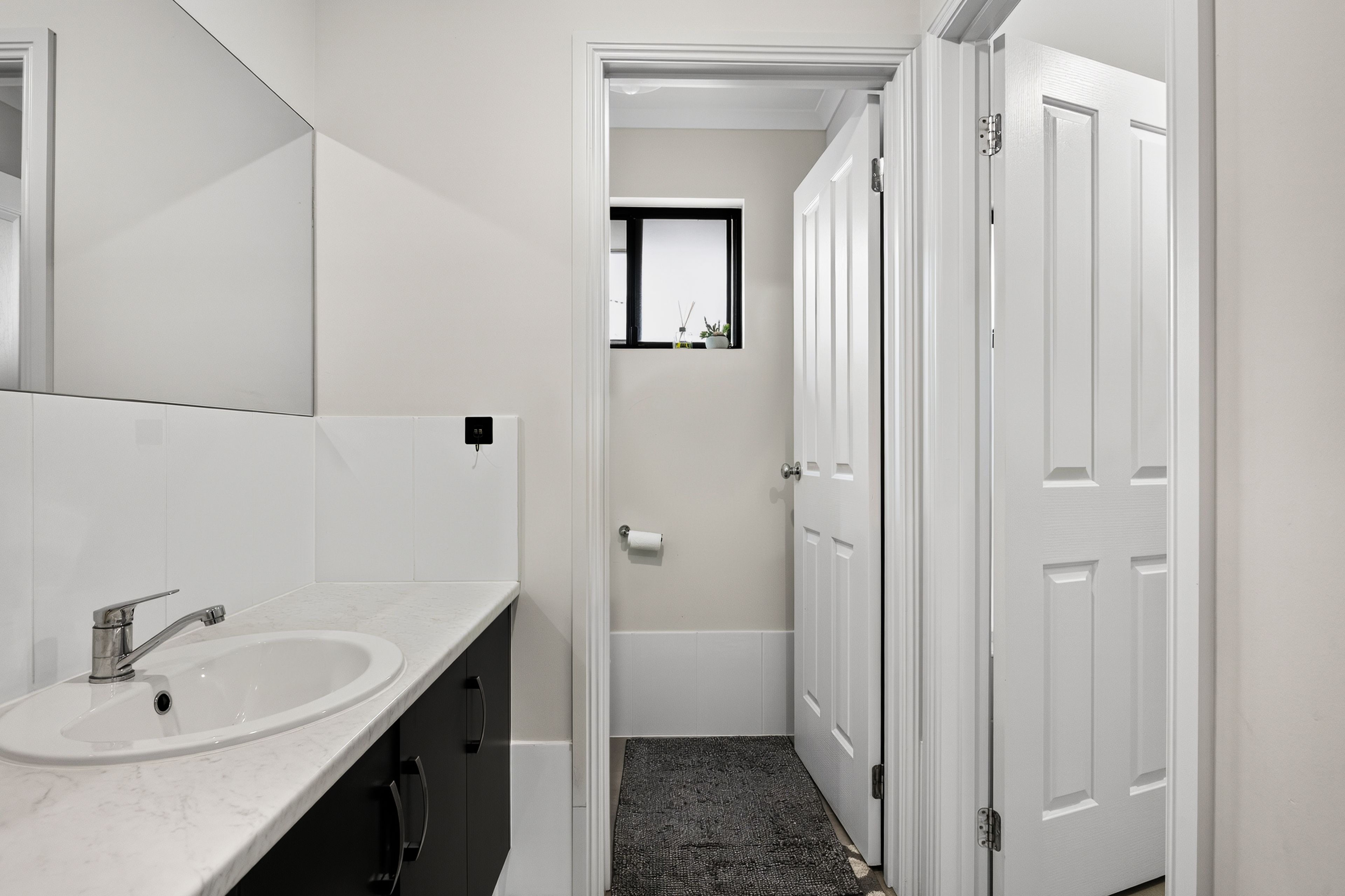 43 Barrington Avenue — photo 12 of 16