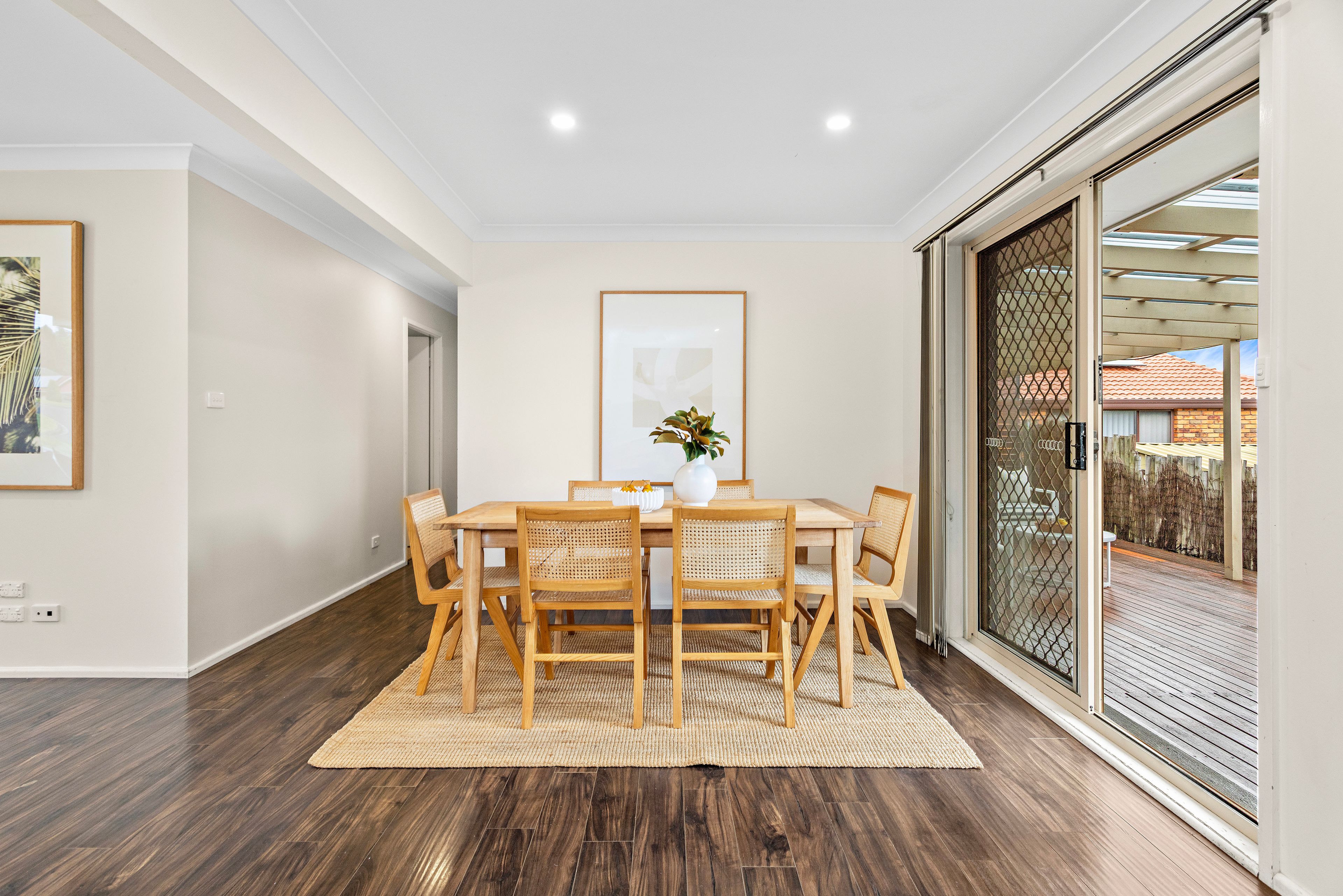 2/2 Elliott Place — photo 4 of 18