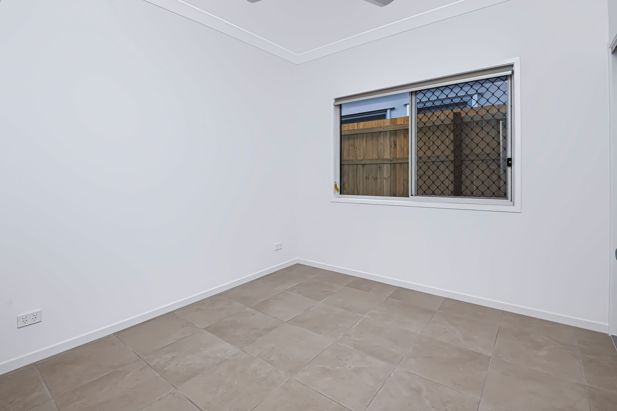 1/43a Alderwood Street — photo 4 of 12