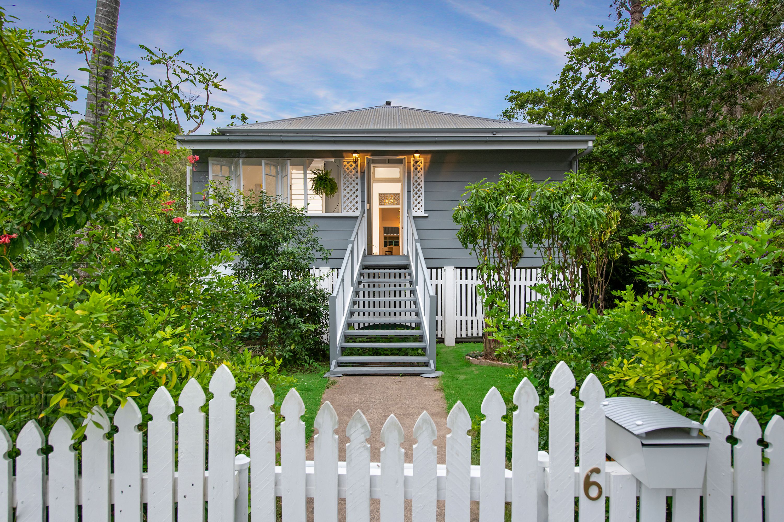 6 Sixth Avenue, South Townsville QLD 4810