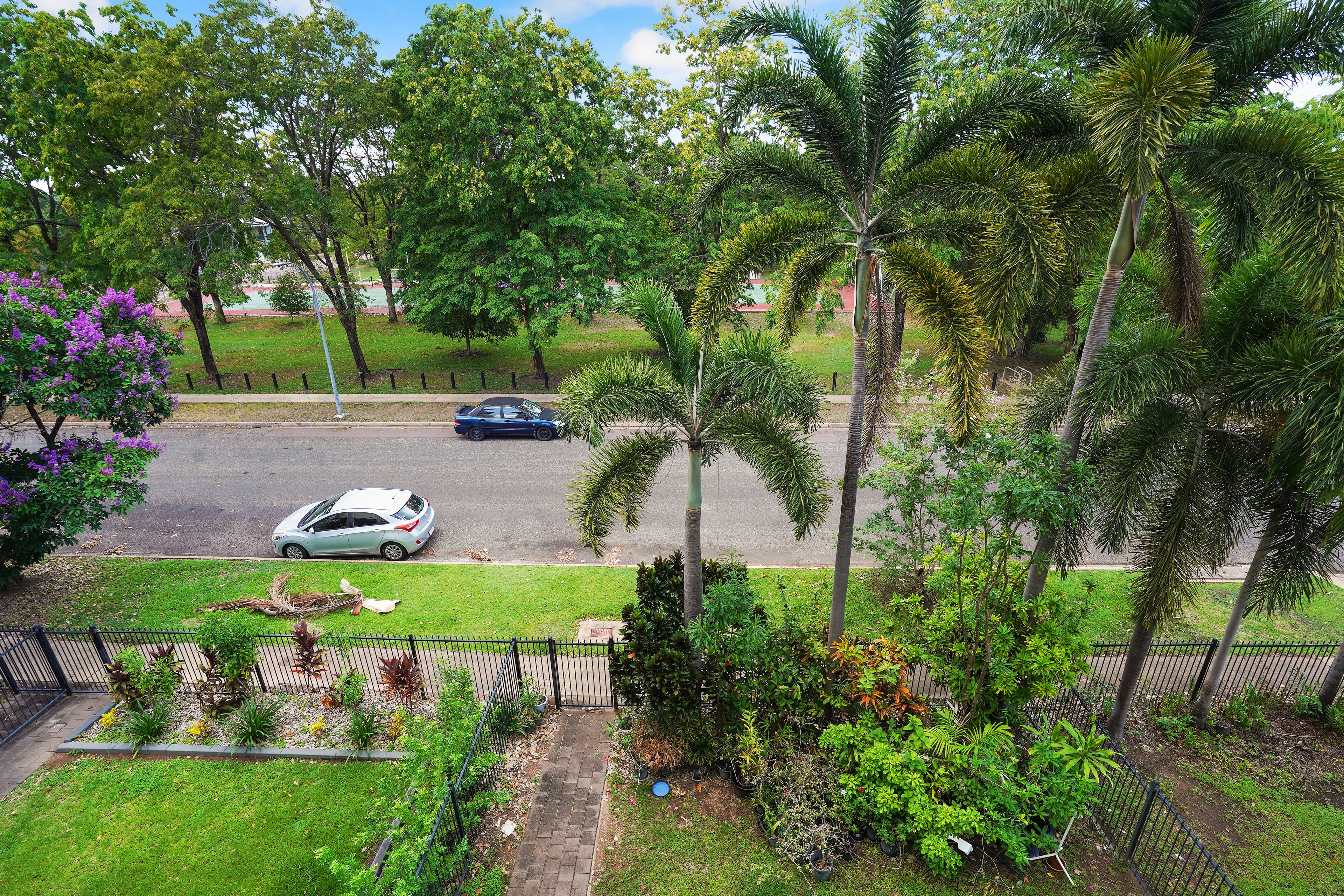 7/2 Poinciana Street — photo 11 of 15