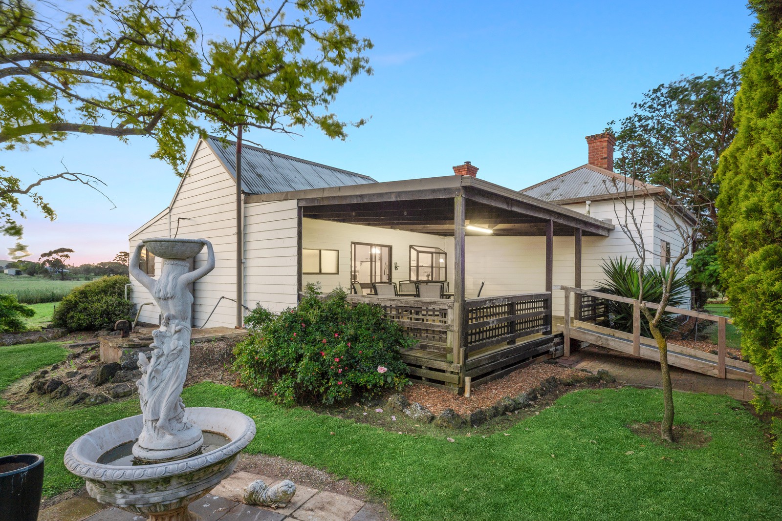 105 McCarthys Road, Warrion, VIC 3249