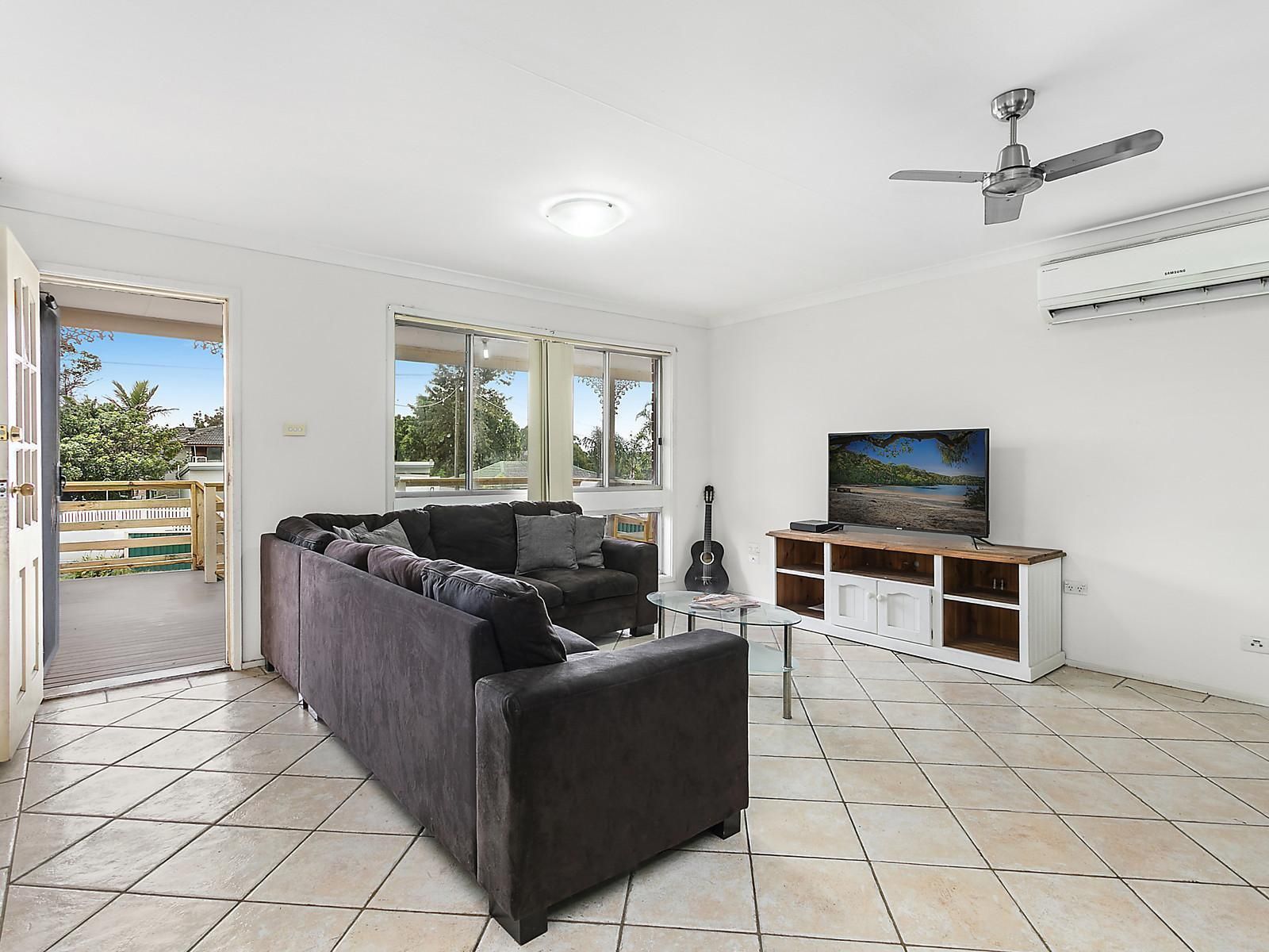 73 Kawana Avenue, Blue Haven, NSW 2262