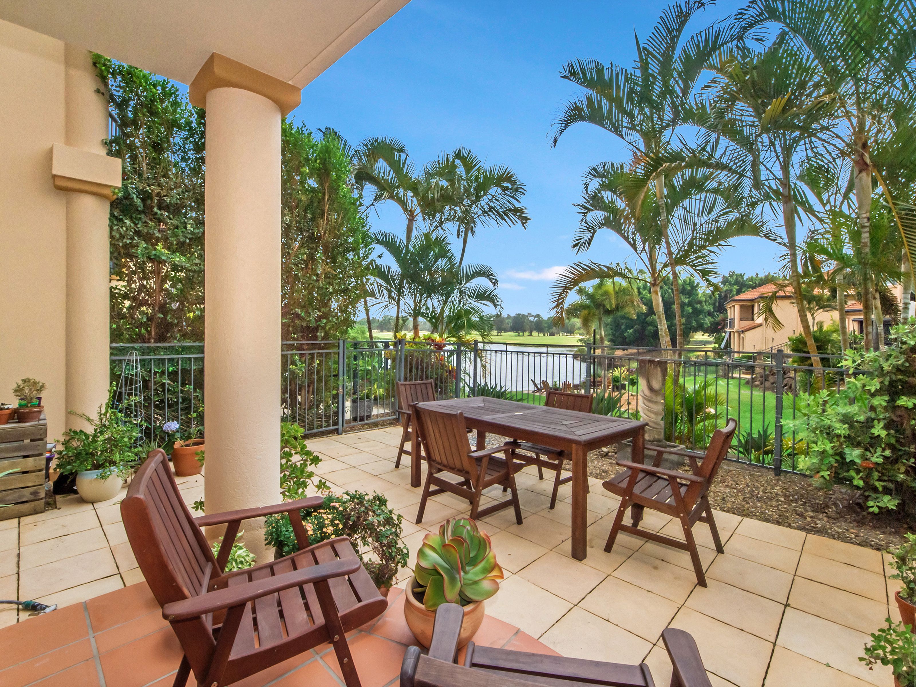 22/85 Palm Meadows Drive, Carrara, QLD 4211