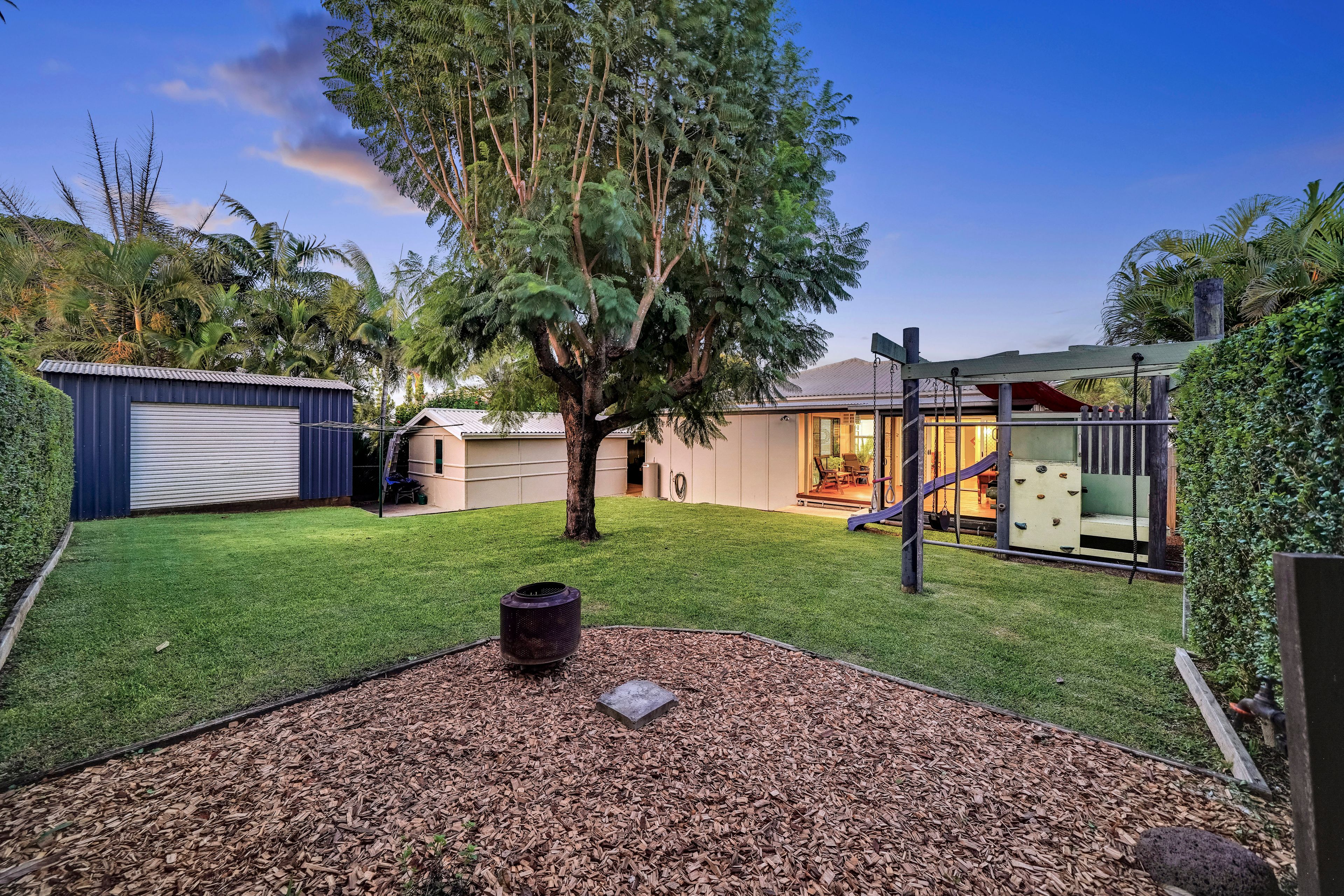 23 Easton Street, Silkstone, QLD 4304