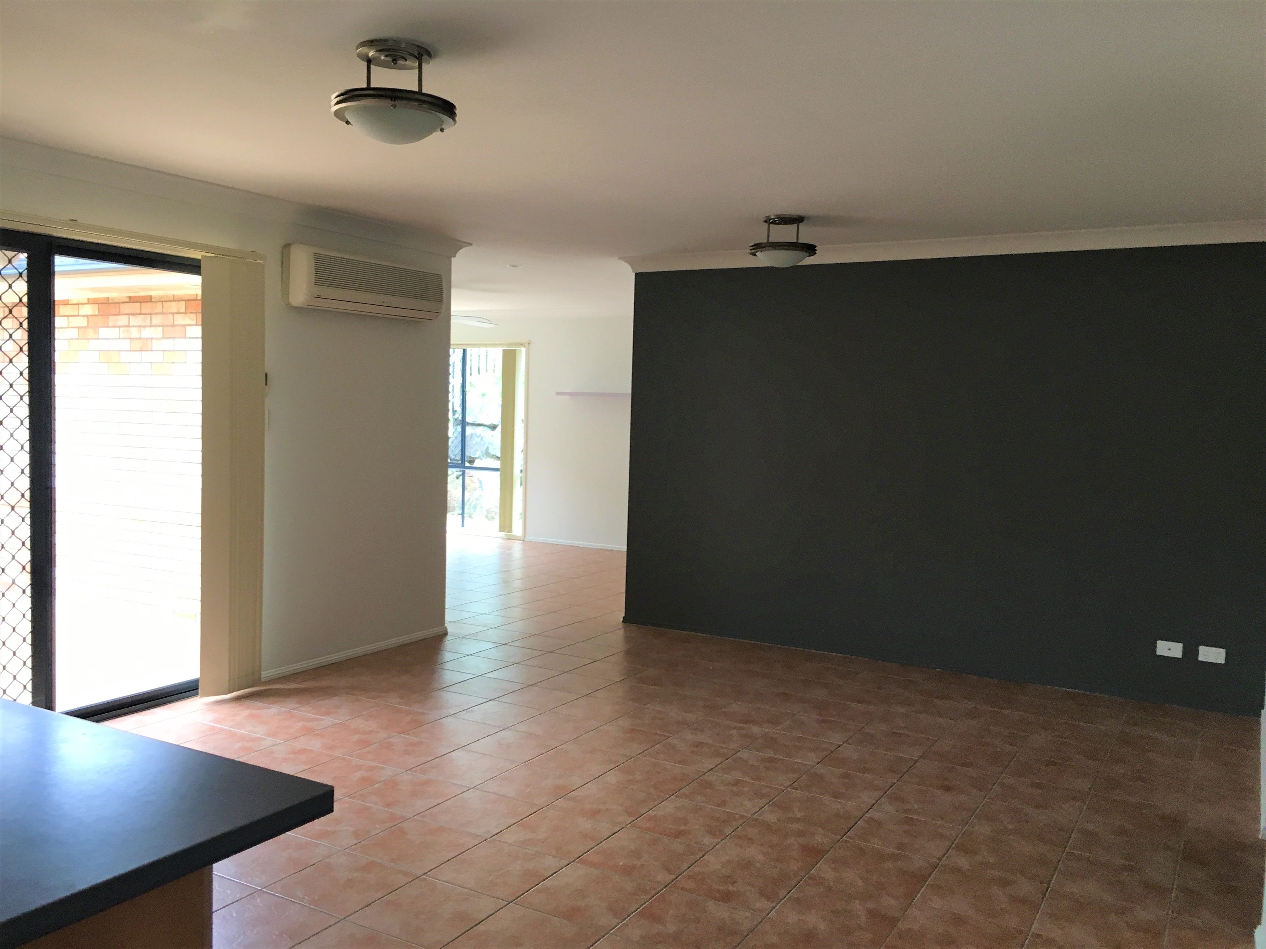28 Sheffield Crescent, Pacific Pines, QLD 4211