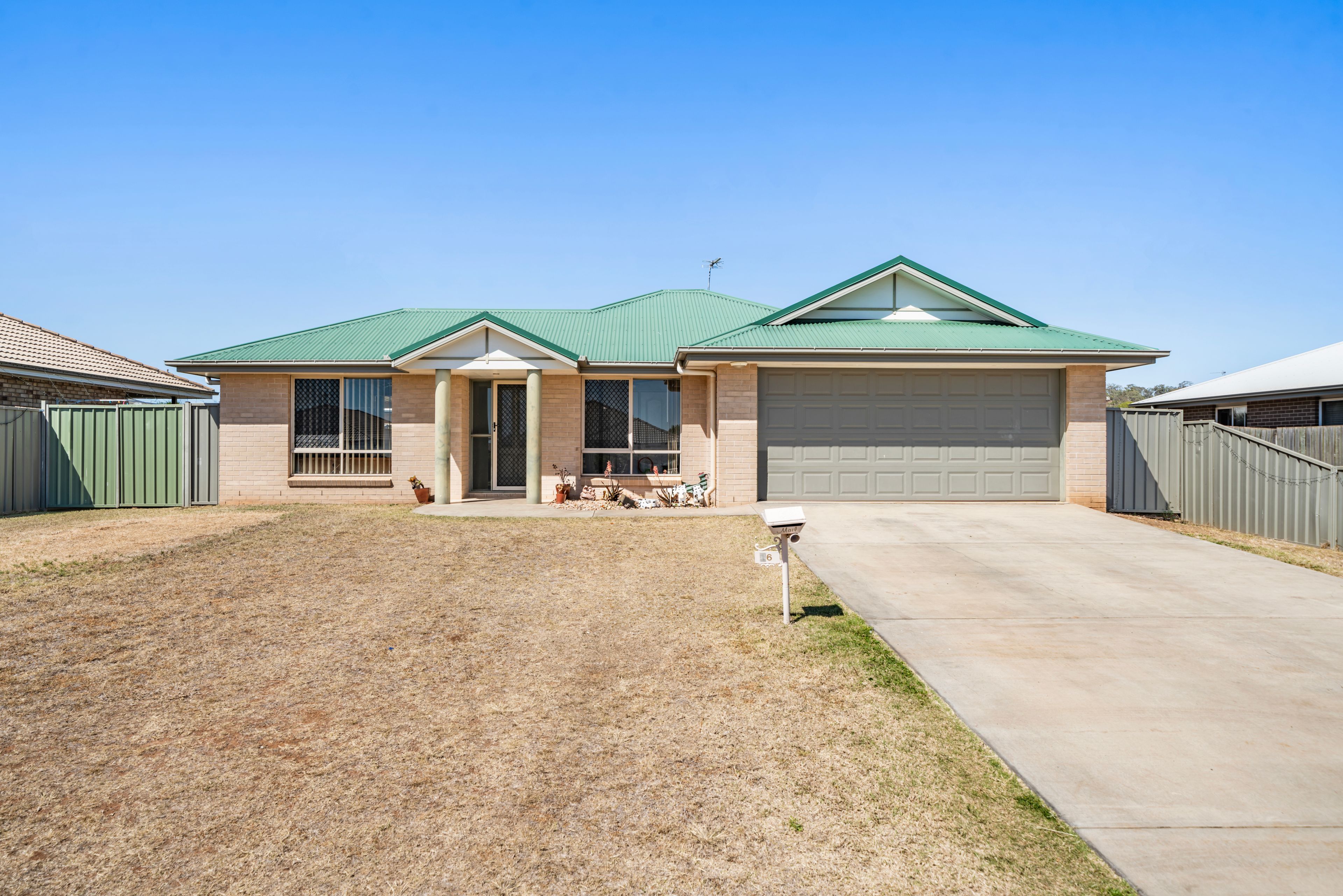 16 Clive Street — photo from Ray White Highfields