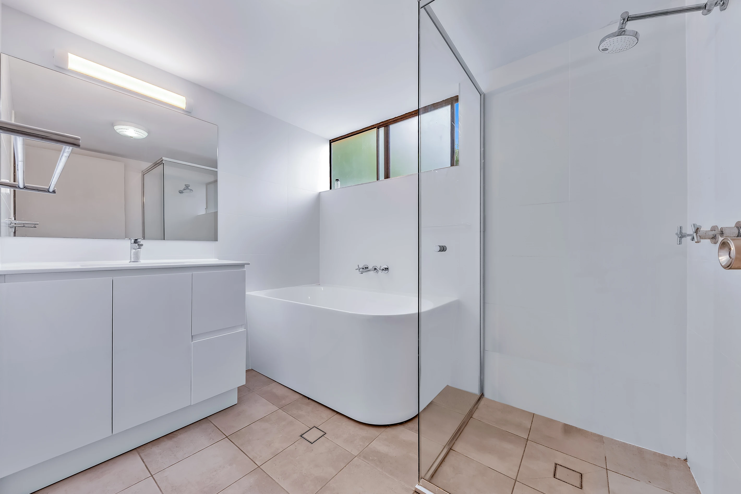 133/4 Eshelby Drive, Cannonvale, QLD 4802