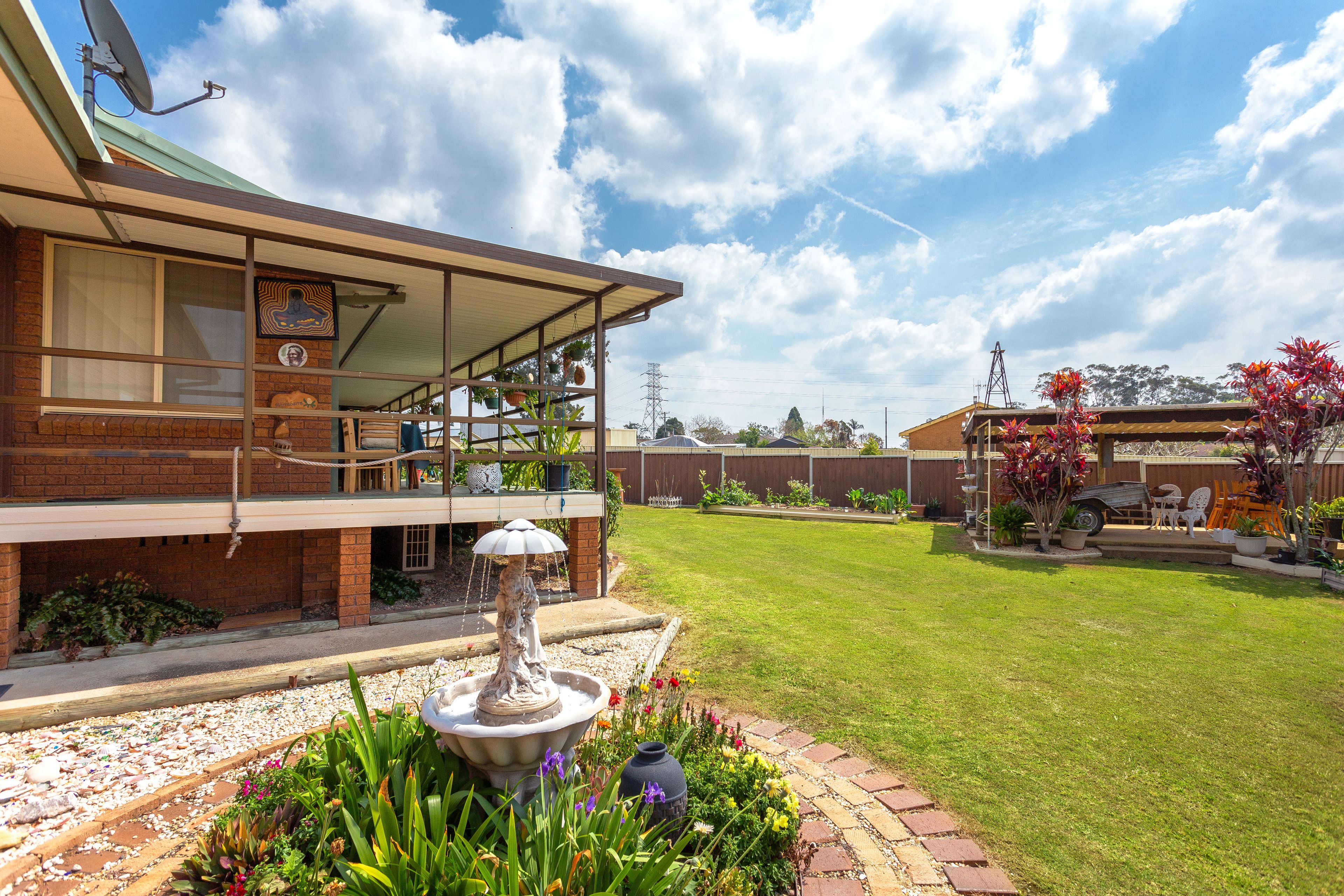 9 Lilac Close