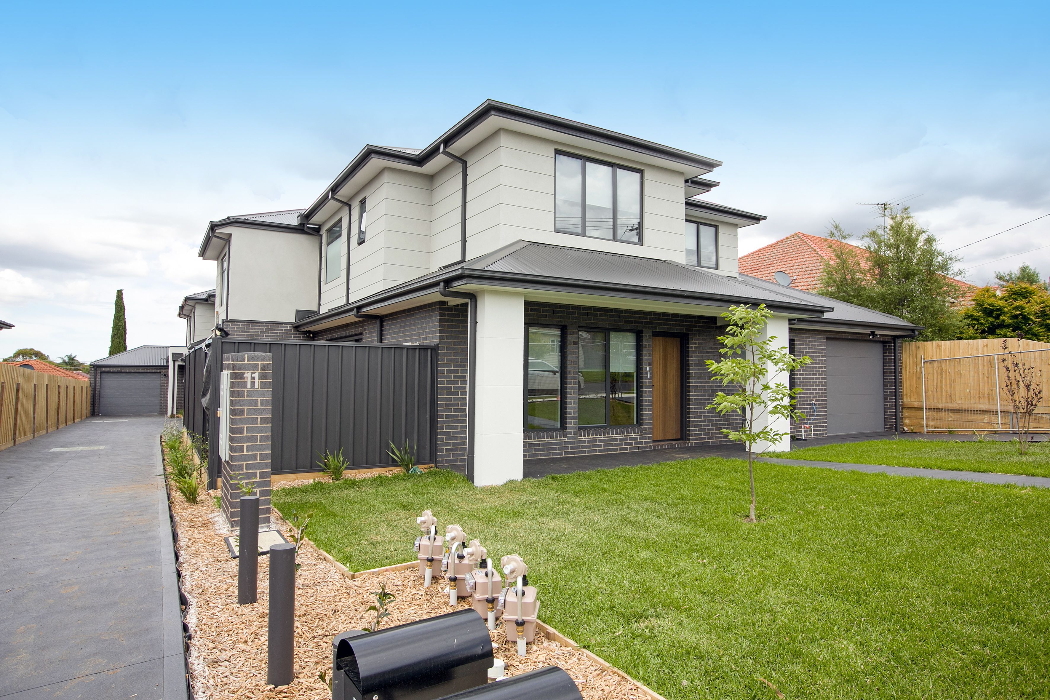 2/11 Hosken Street, Reservoir, VIC 3073