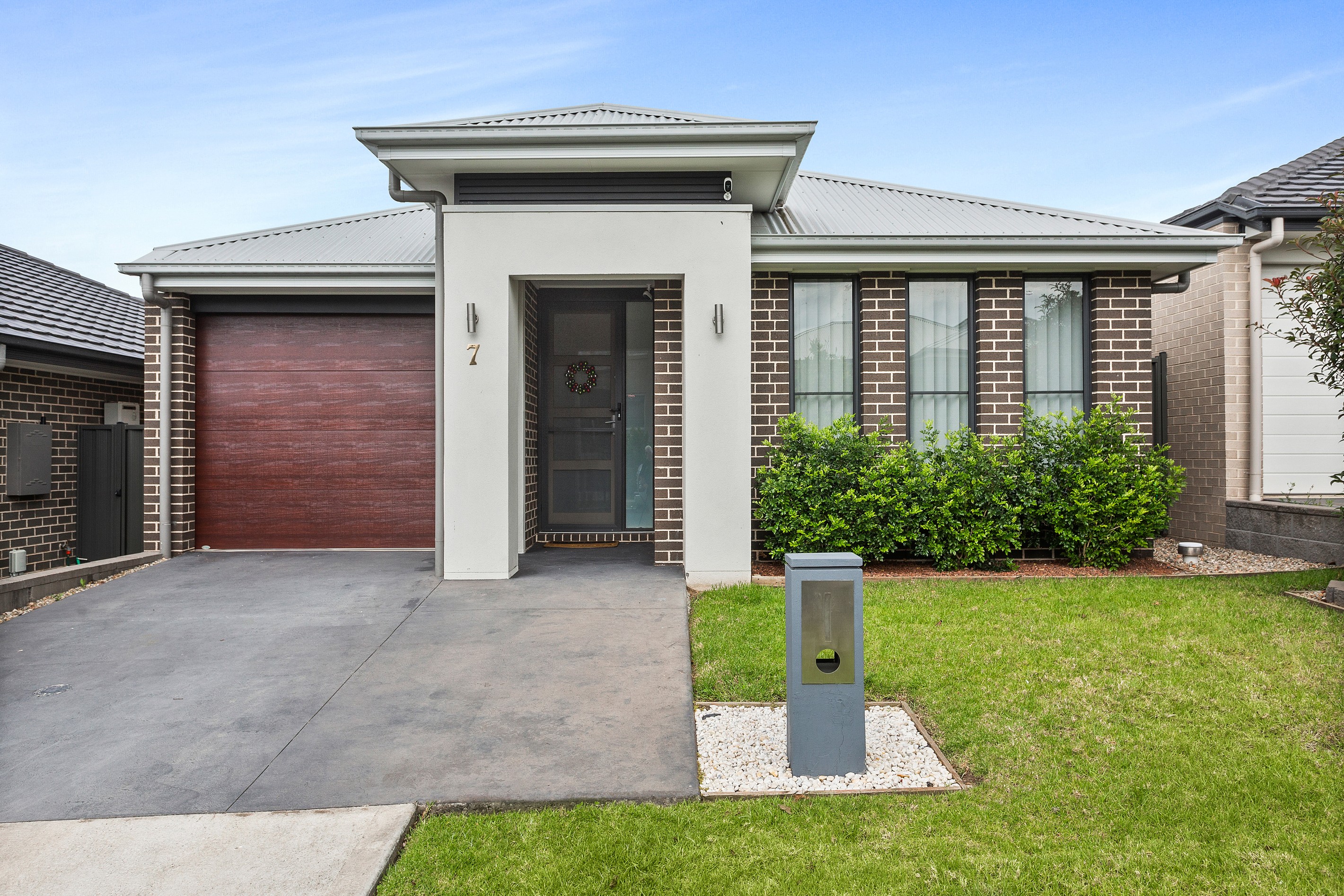 7 Dymock Drive, Calderwood, NSW 2527