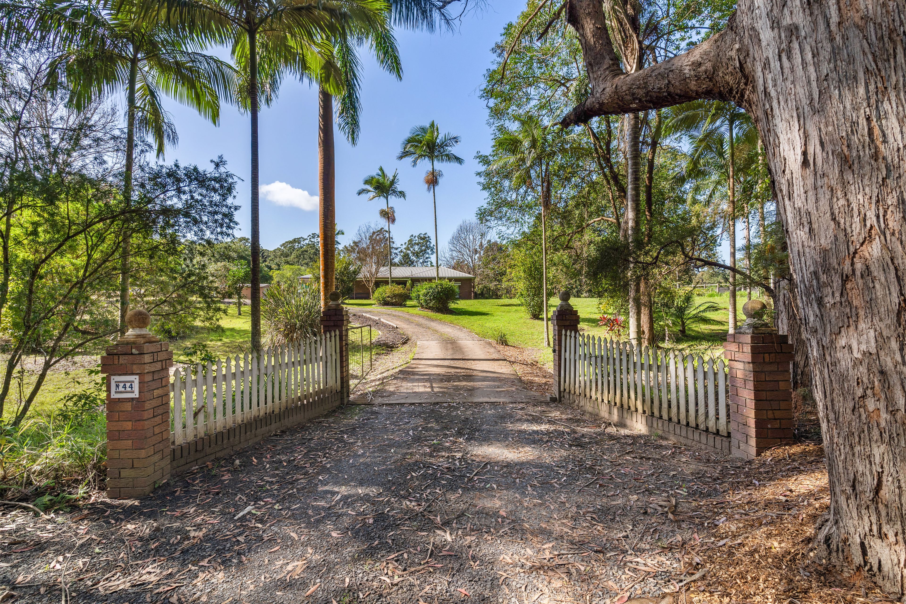 44 Storrs Road, Peachester, QLD 4519