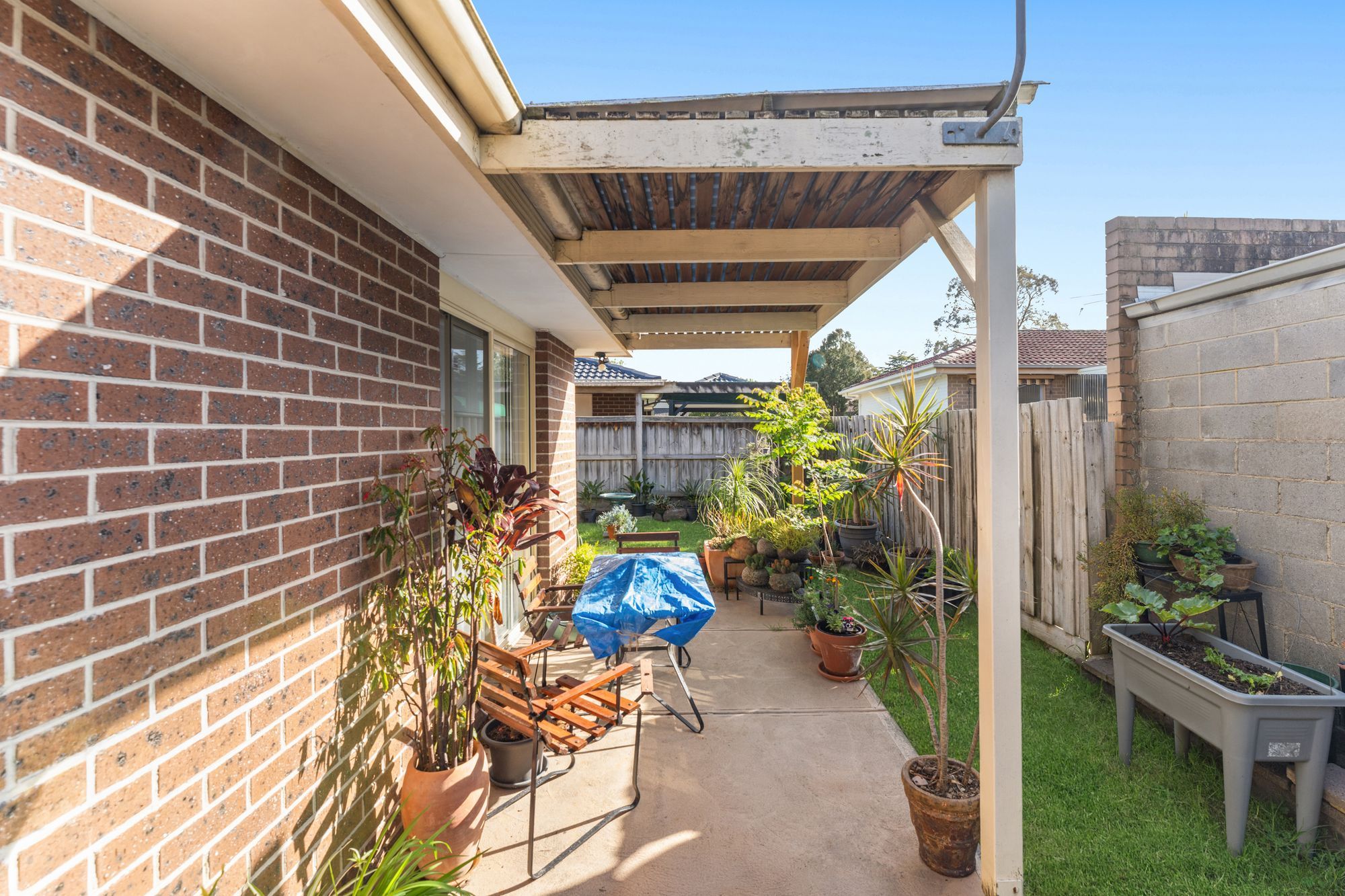 2/4 Greenlaw Crescent — photo 11 of 14