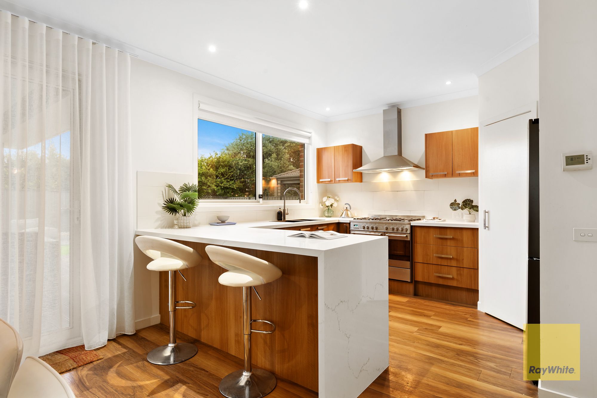 22 Fairbridge Road — photo 12 of 30