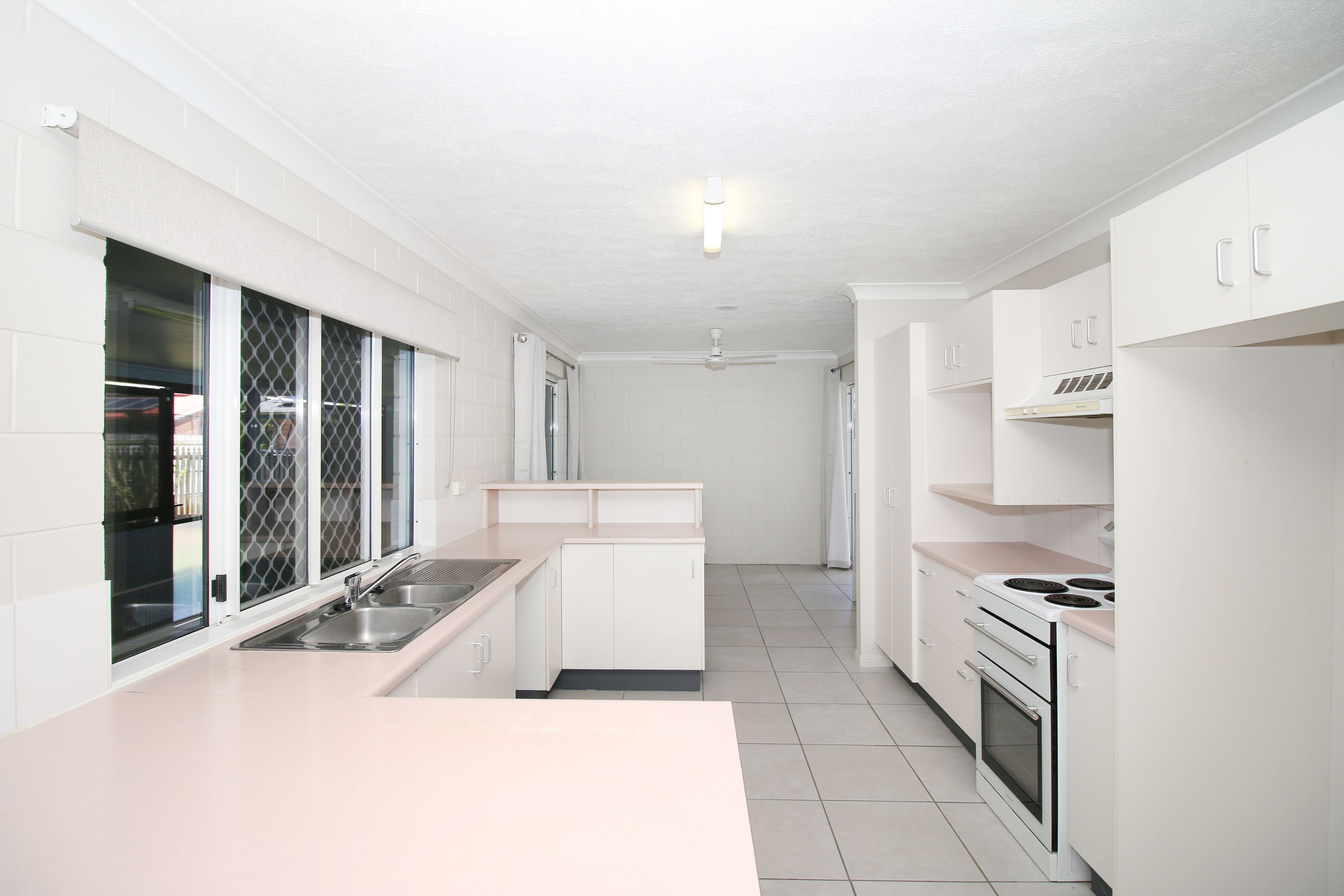 8 Rainbow Street, Condon, QLD 4815