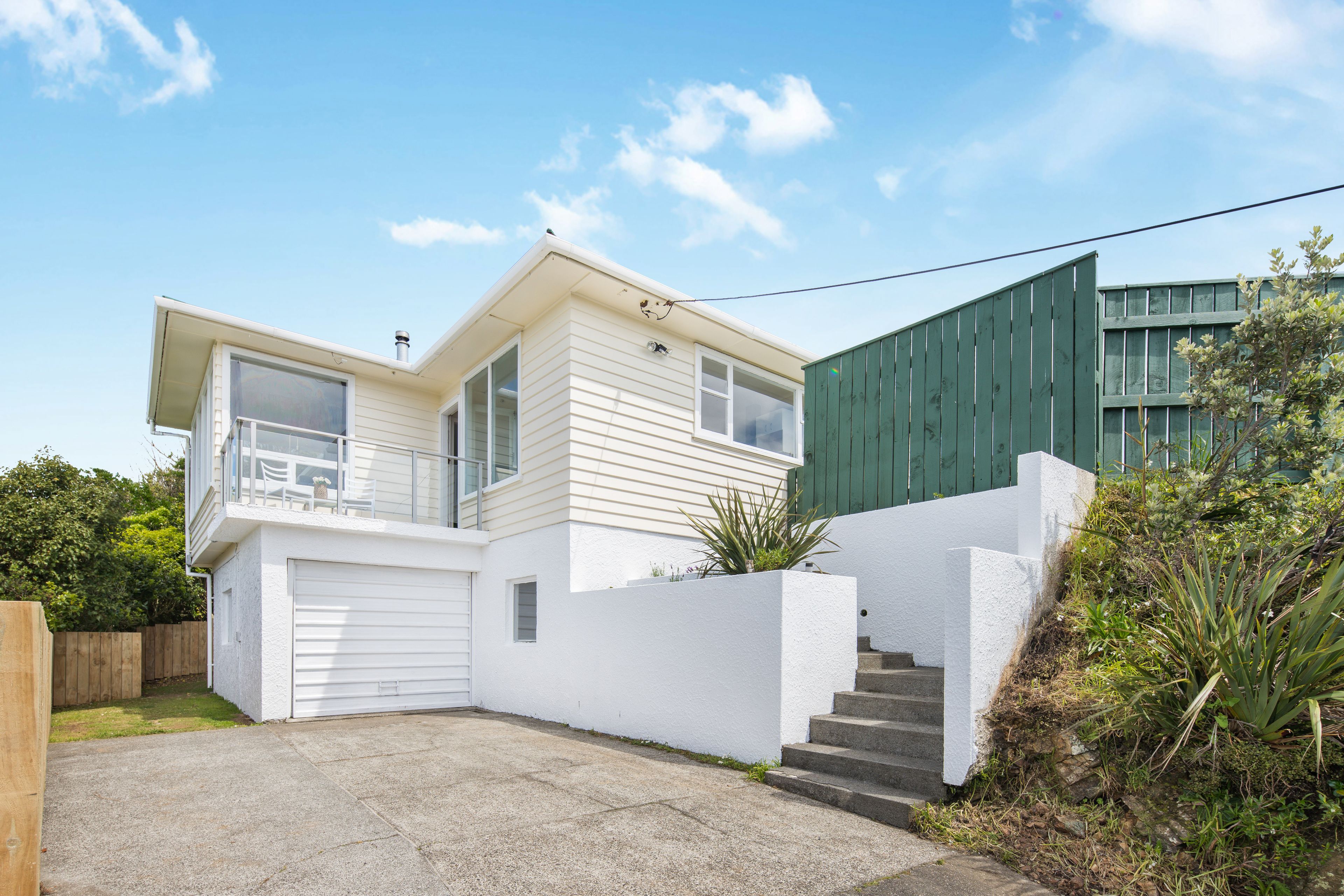 126 Glanmire Road, Newlands, Wellington City