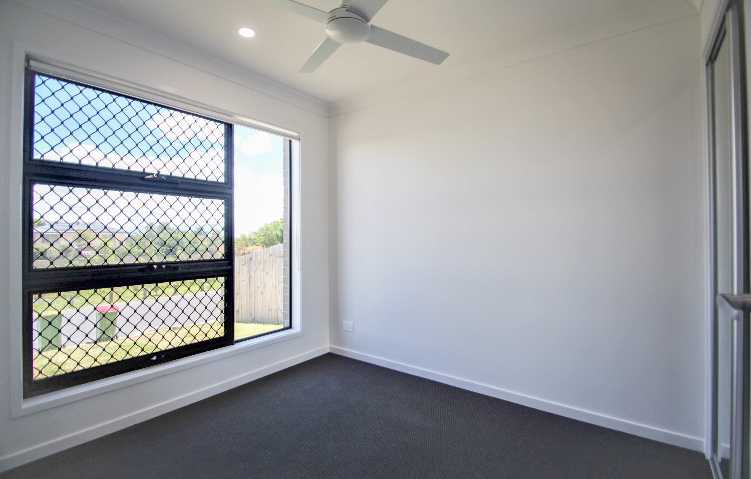 1/4 Carrick Place, Greenbank, QLD 4124