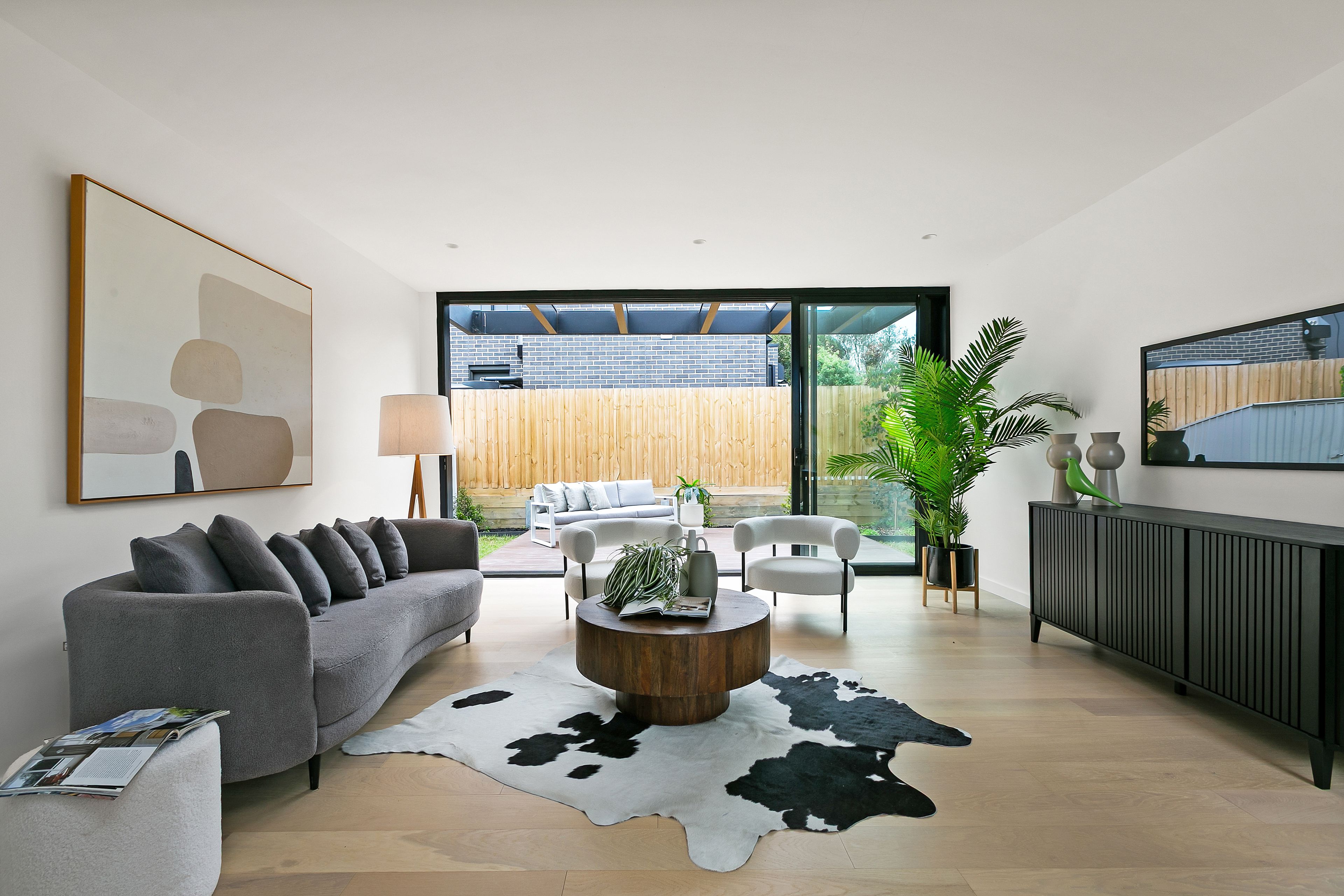 4/3 Mervyn Crescent, Ivanhoe, VIC 3079