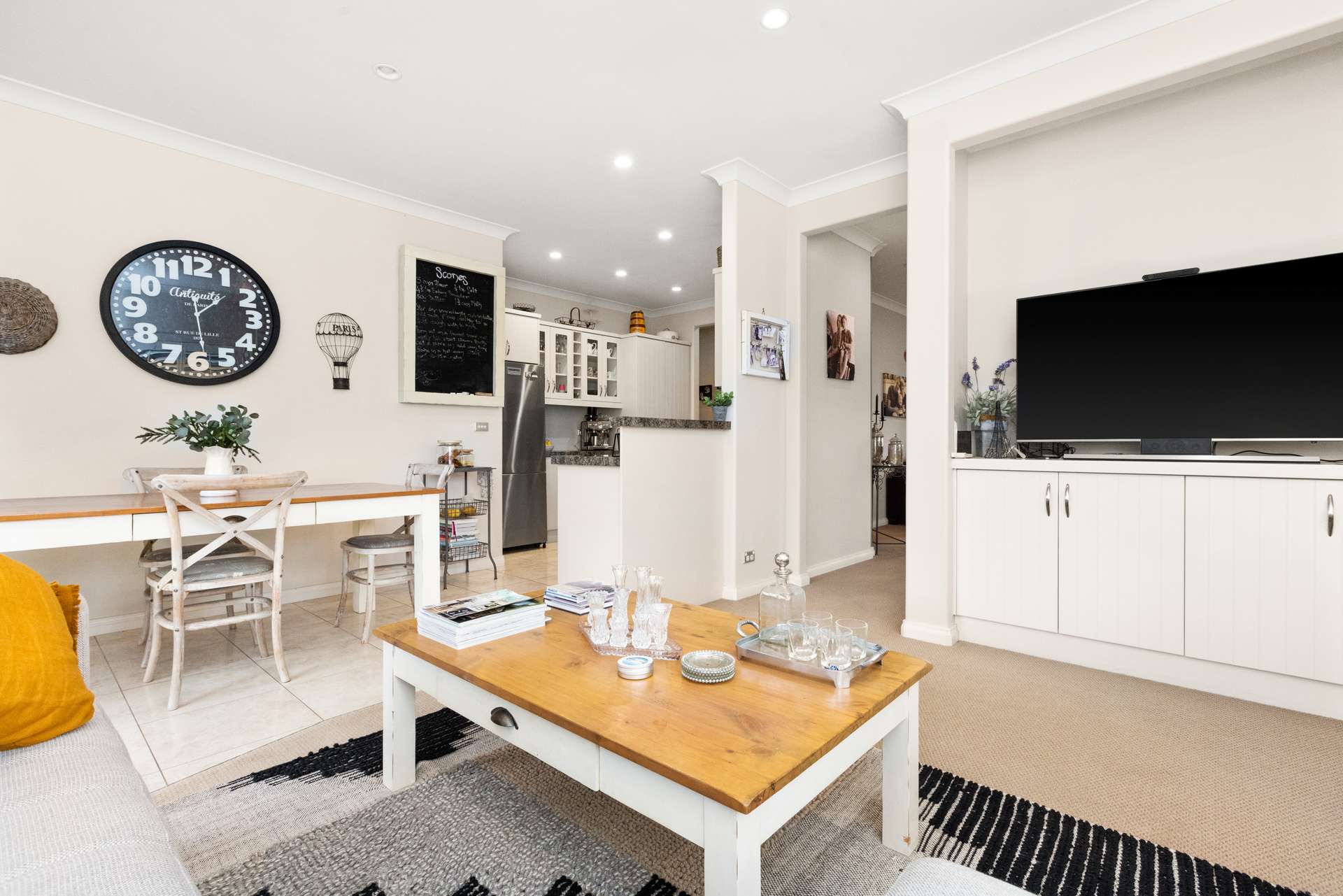 19 Heynes Place photo 4