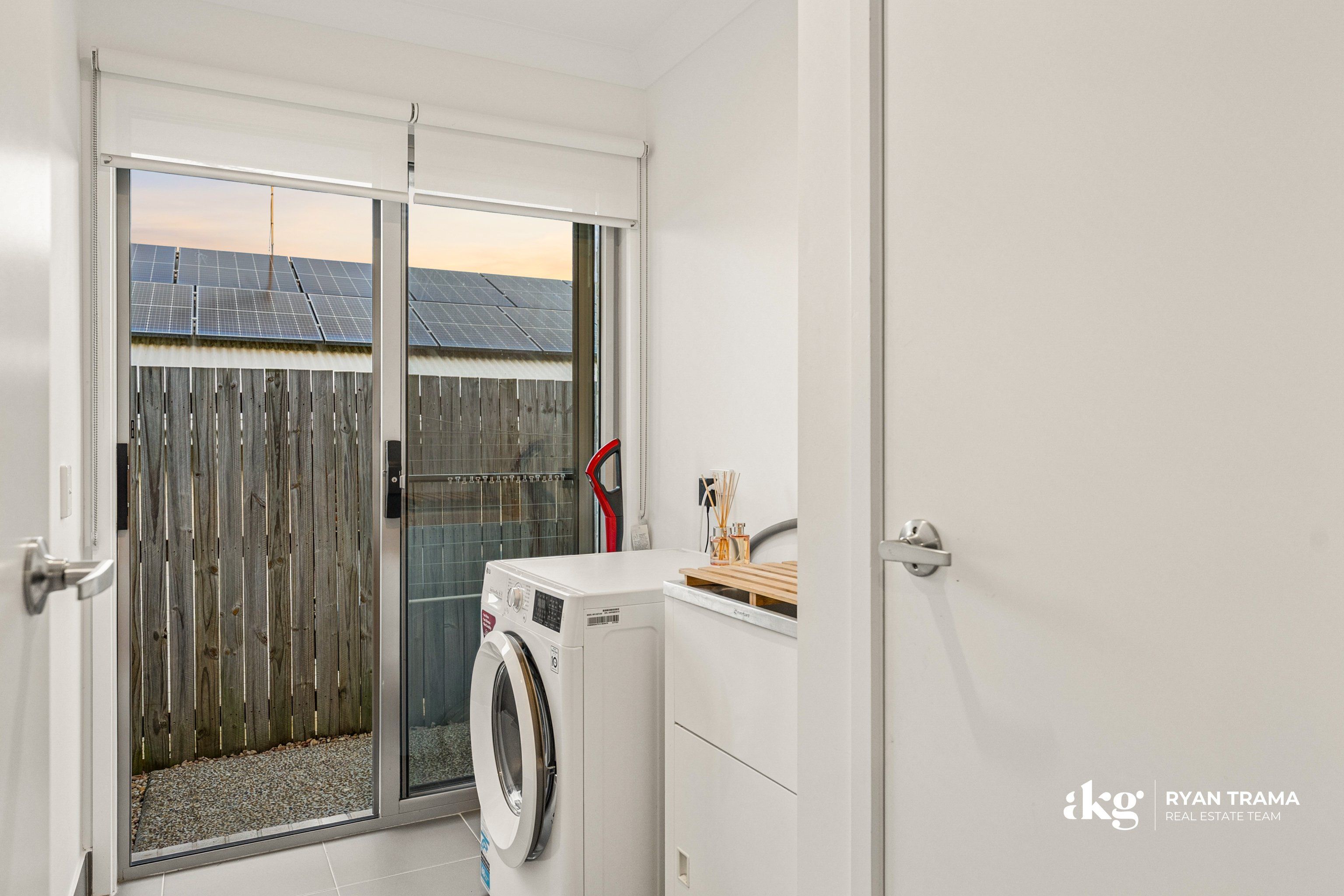 4 Hinkler Way — photo 24 of 30
