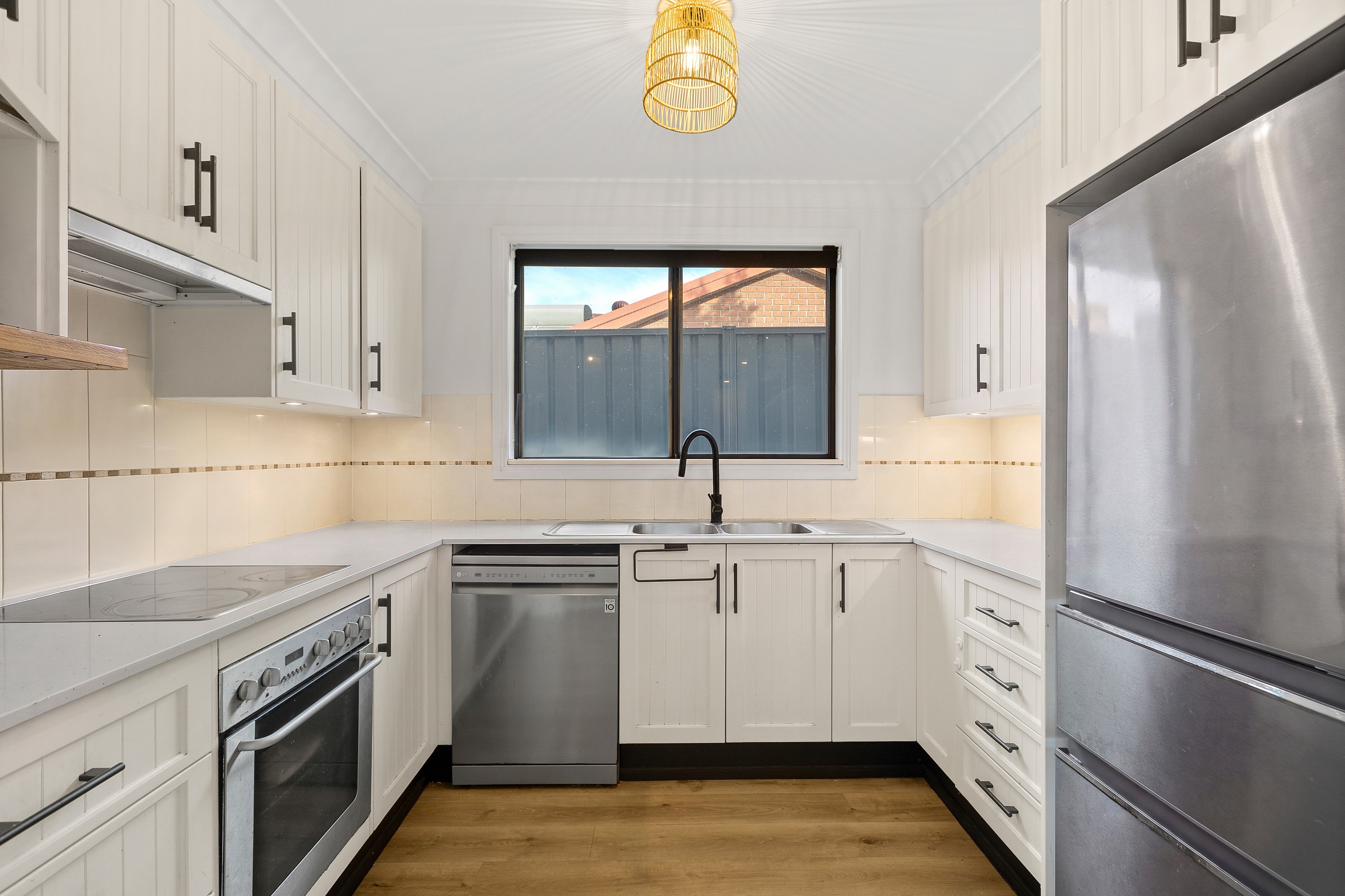 6 Hakea Place, Albion Park Rail, NSW 2527