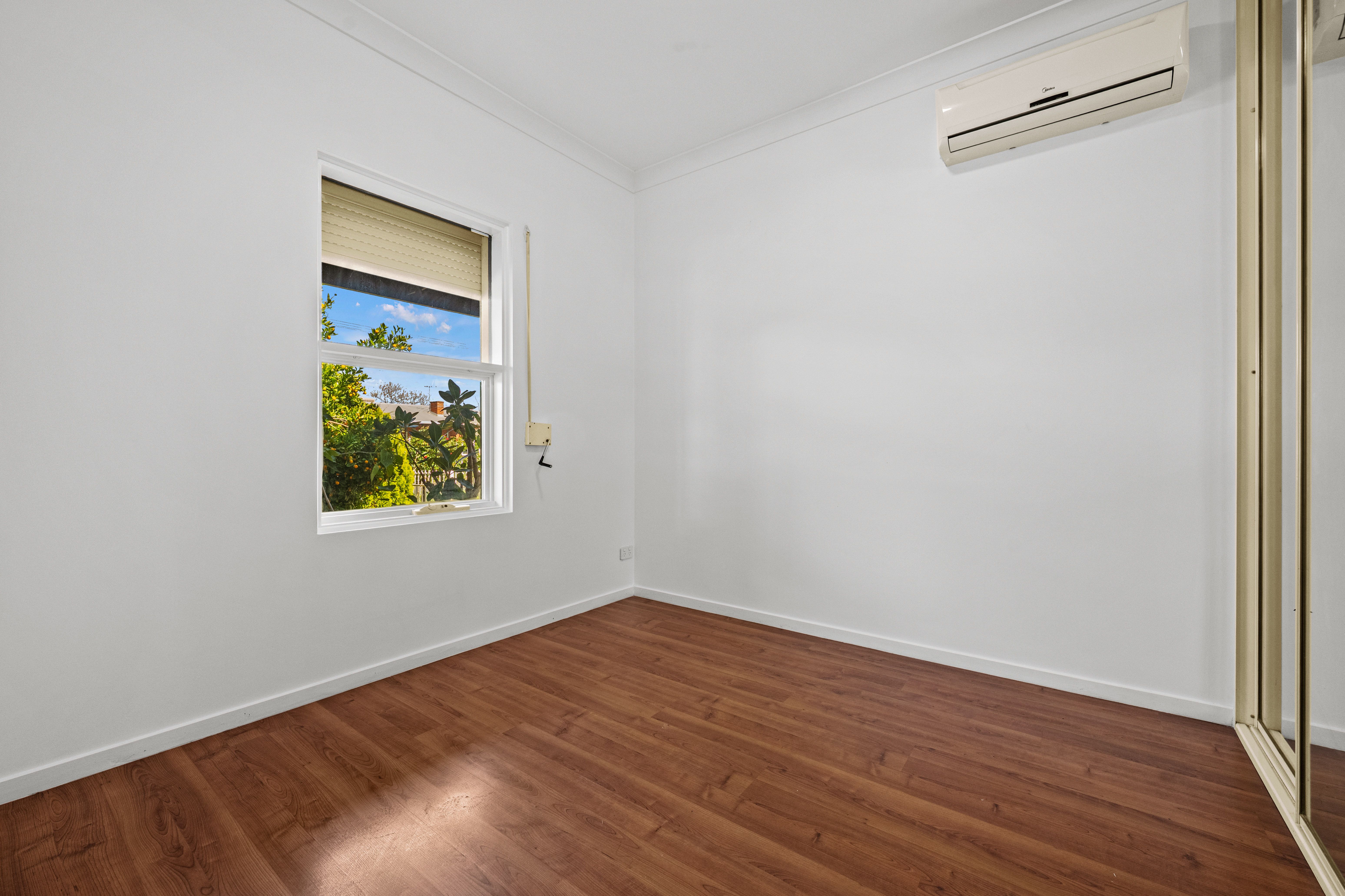 55 Rolleston Avenue — photo 10 of 25