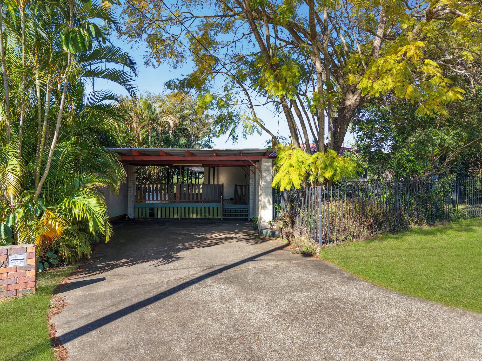 14 Biplex Street, Mansfield, QLD 4122