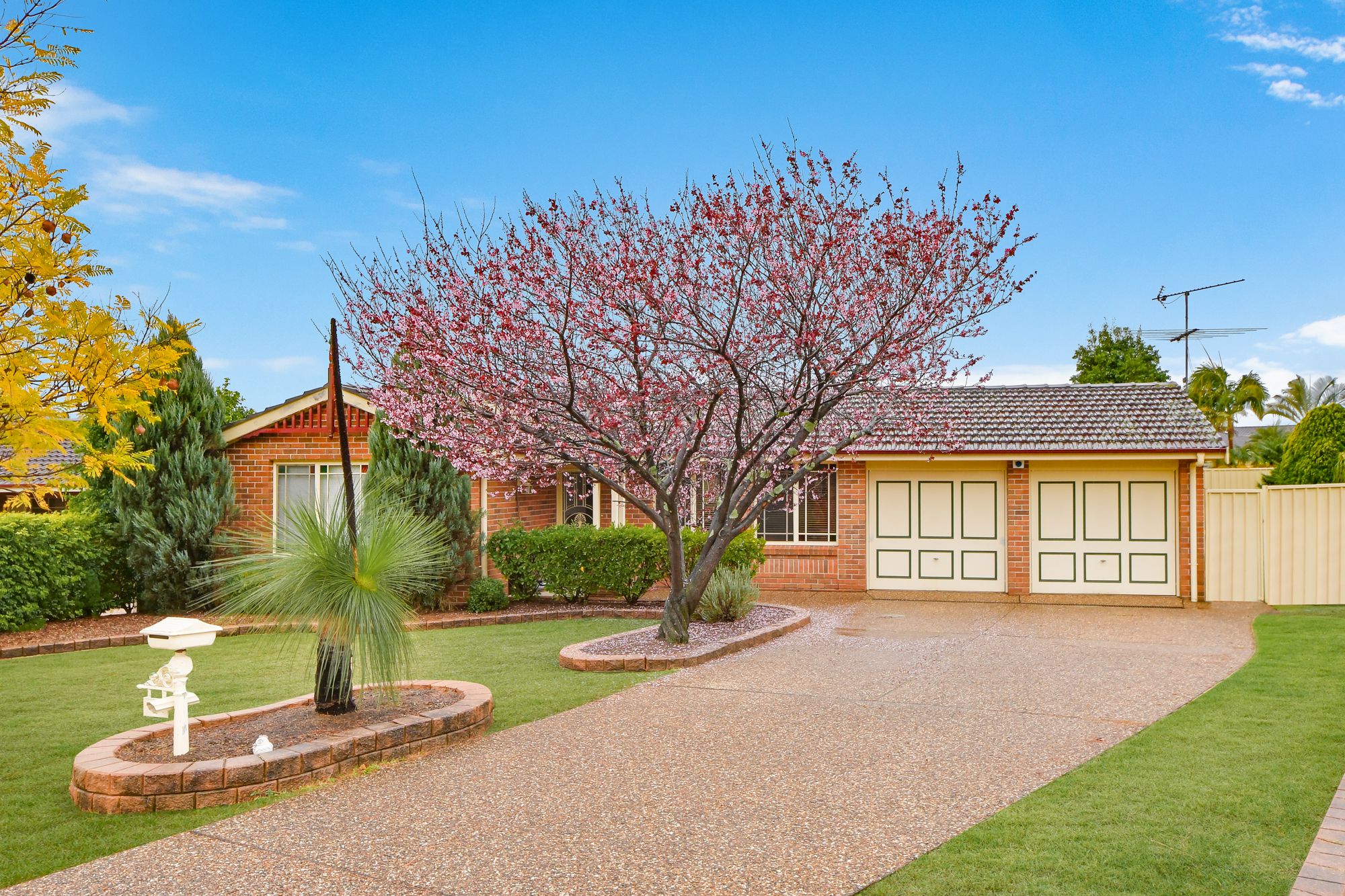 5 Casuarina Place