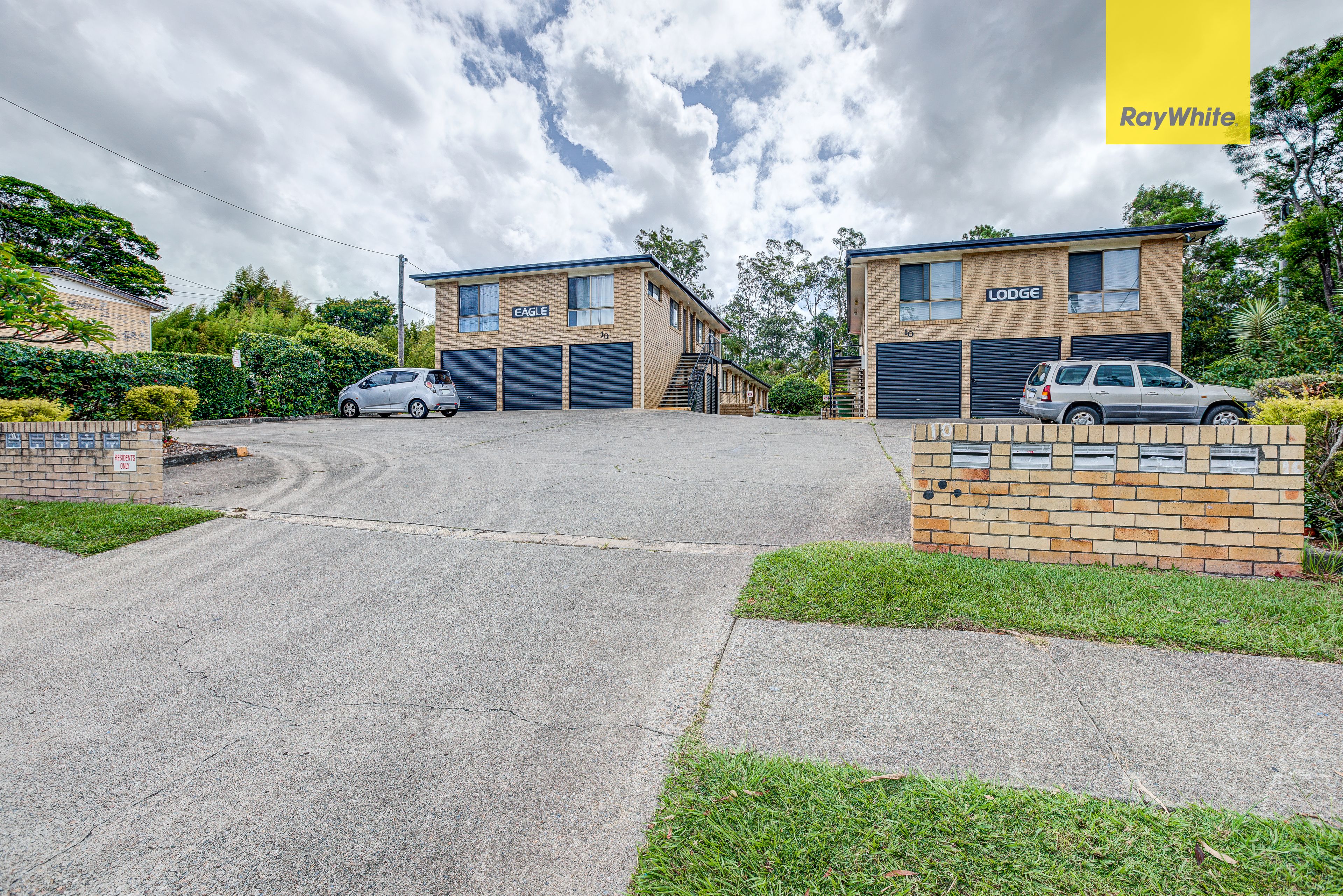 10 North Road, Woodridge QLD 4114