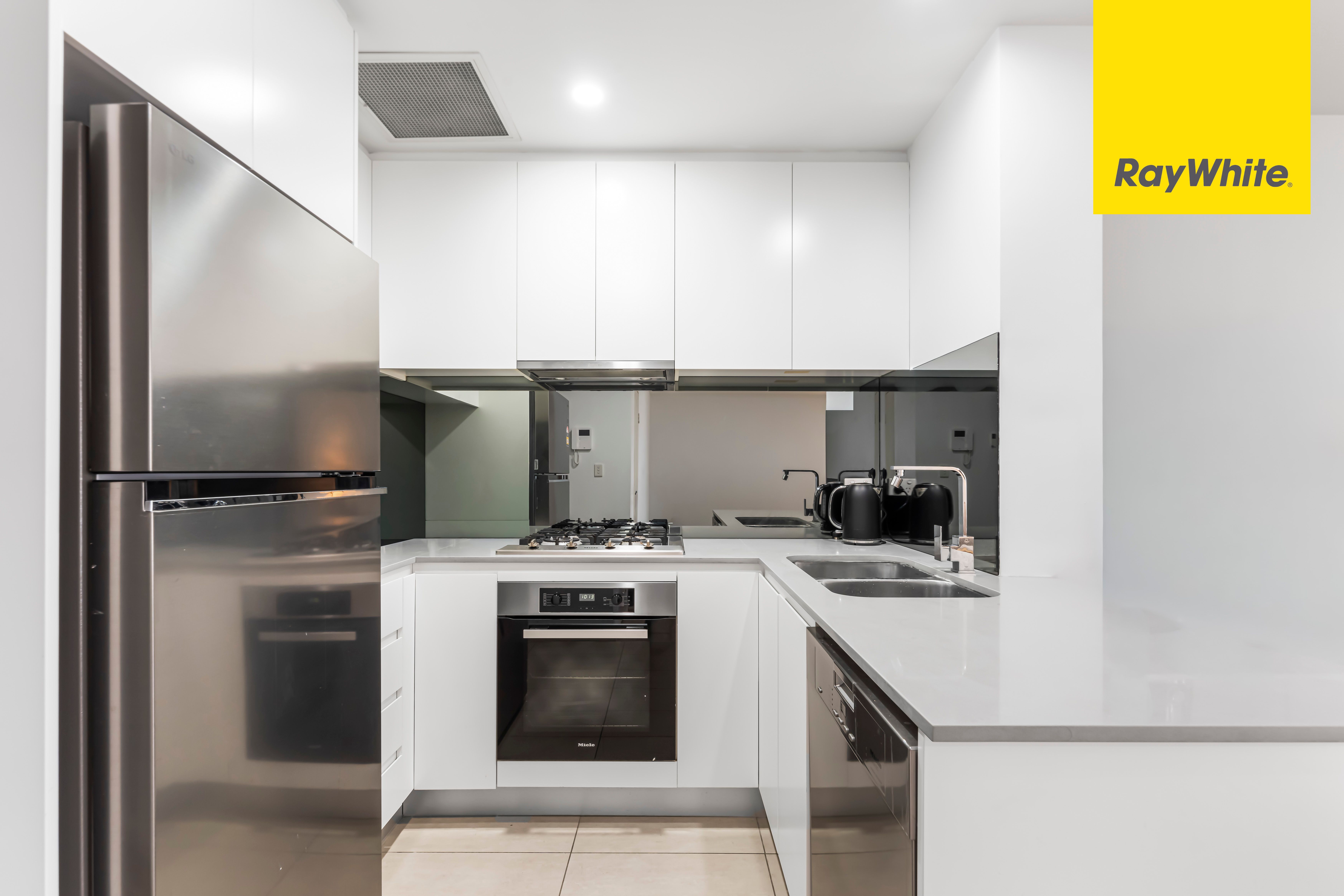 317/2-8 Hazelwood Place — photo 4 of 6