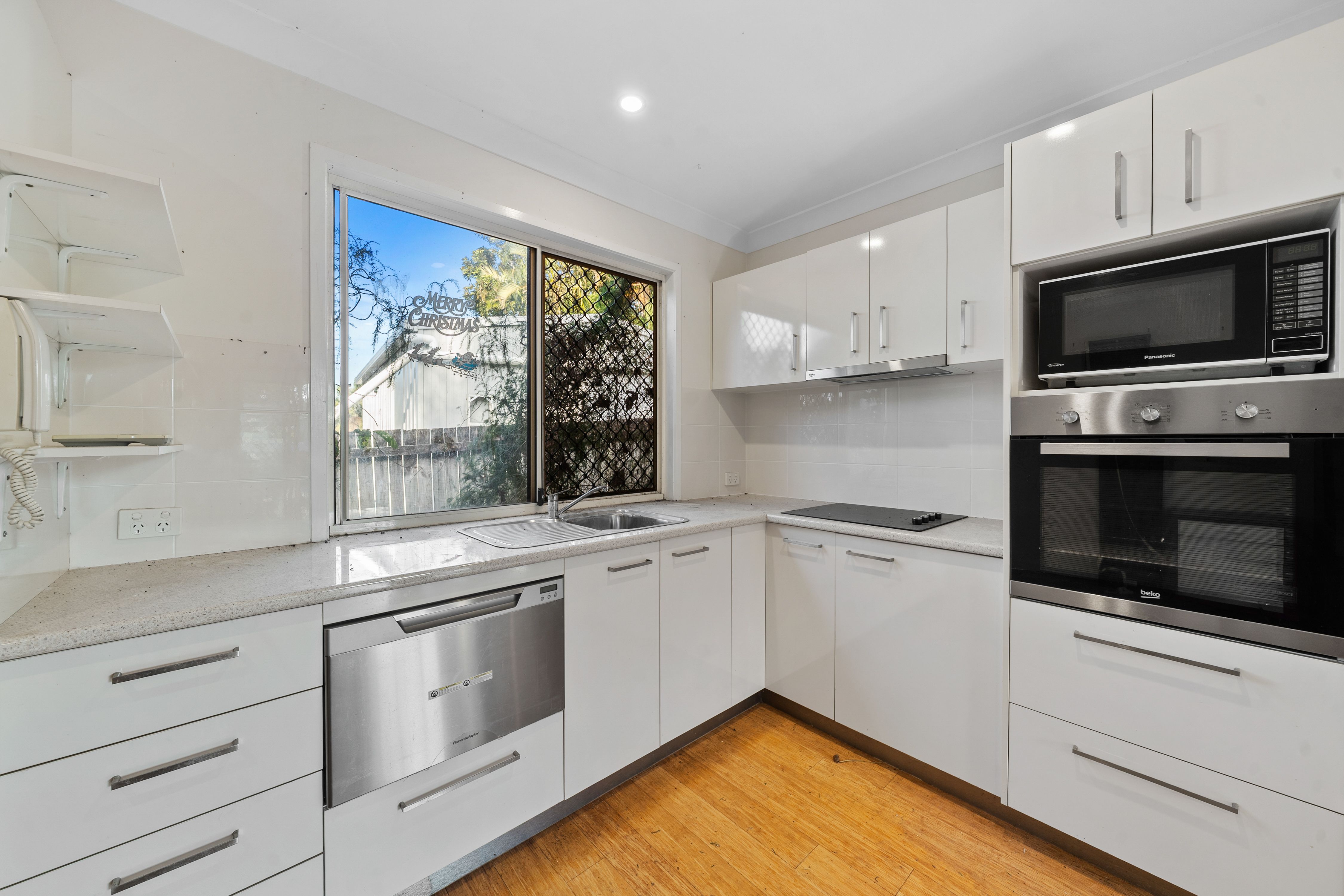 28 Grove Road — photo 14 of 22
