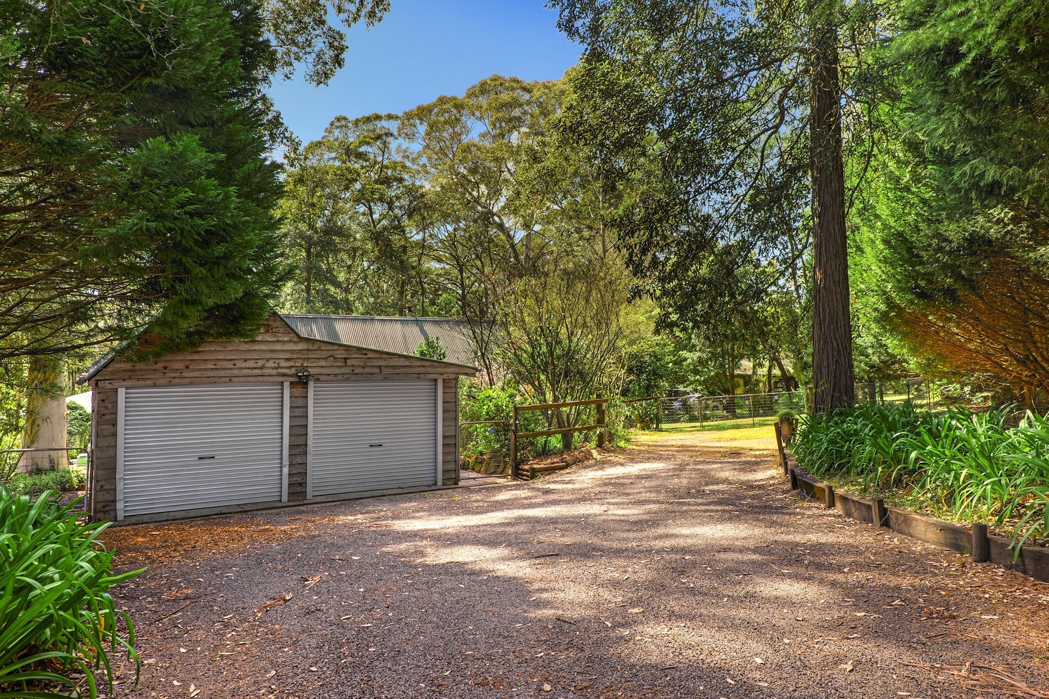 2324 Bells Line Of Road — photo 6 of 18