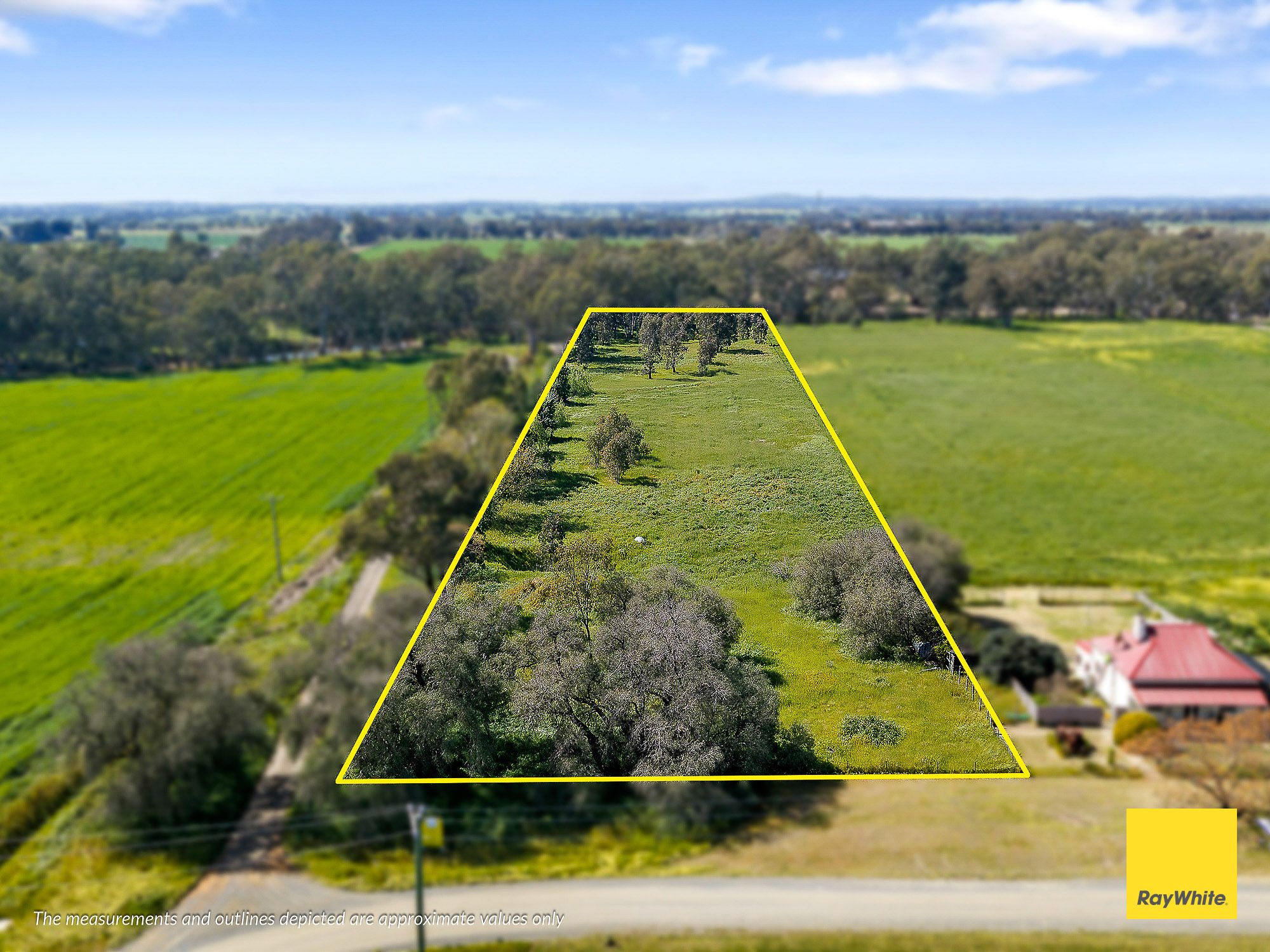112 Campaspe Street — photo from Ray White Bendigo