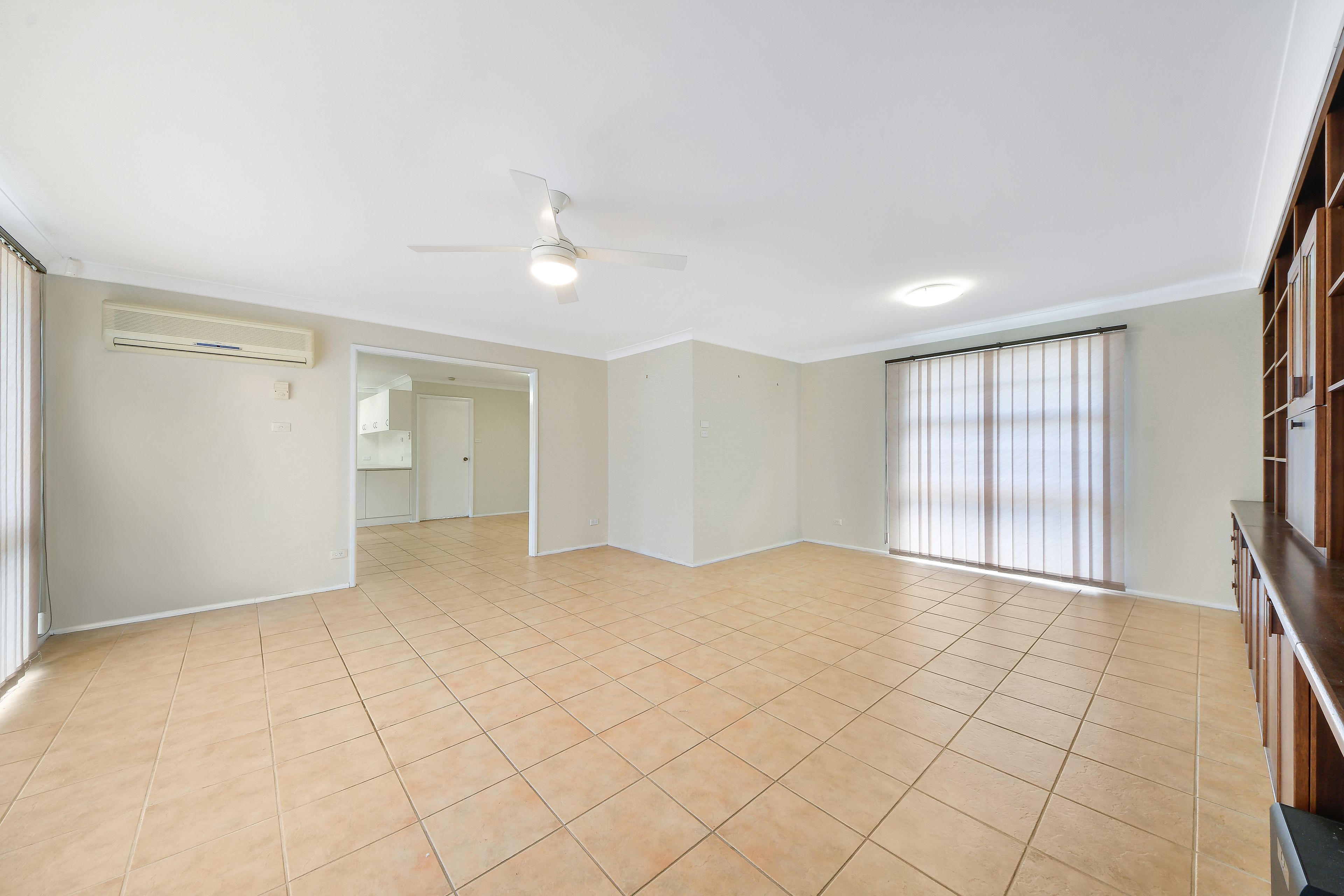 14 Bensbach Road, Glenfield, NSW 2167