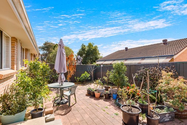 3/4 Bensley Road, Macquarie Fields, NSW 2564