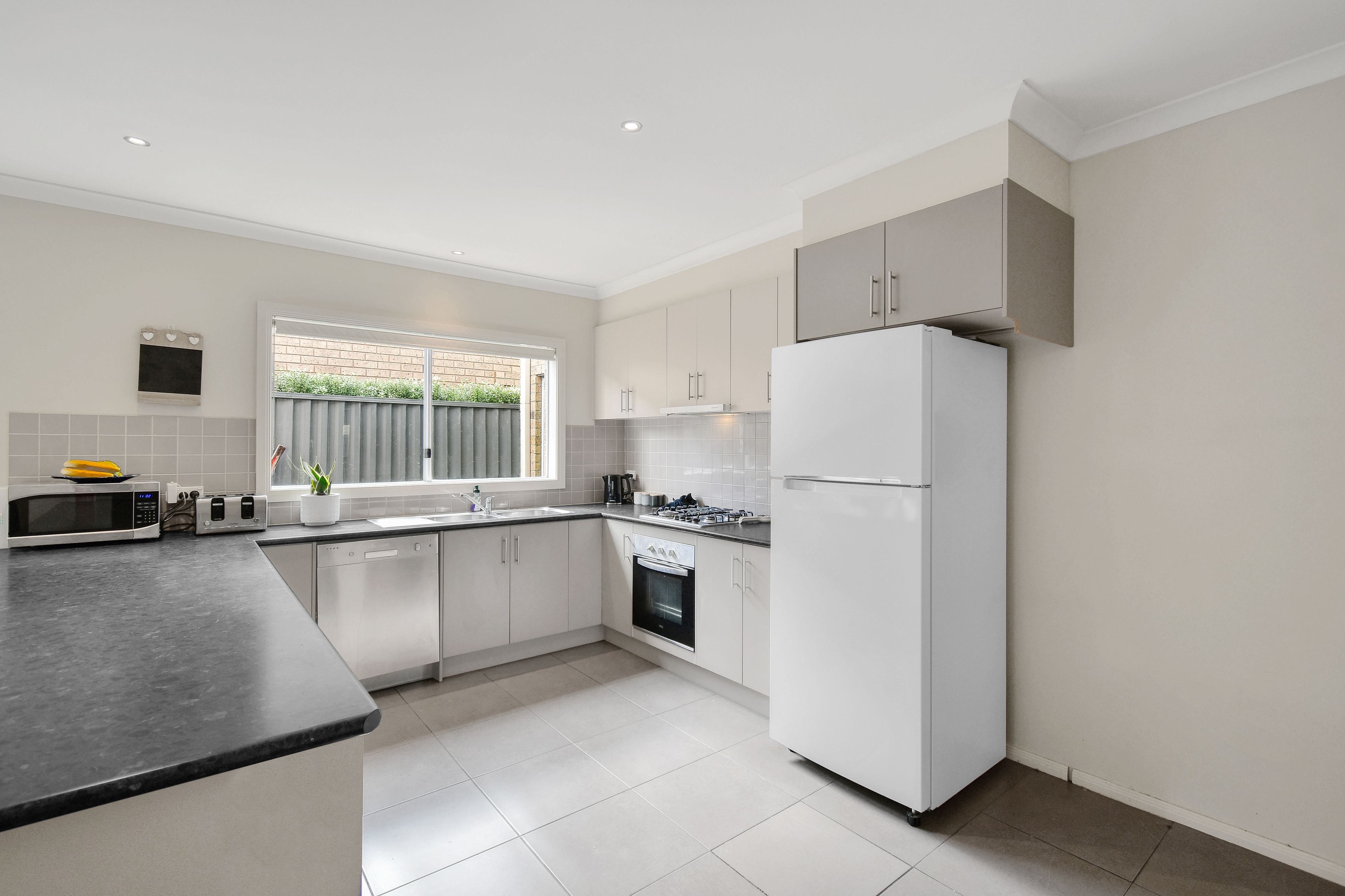 8 Platt Close, Pakenham, VIC 3810