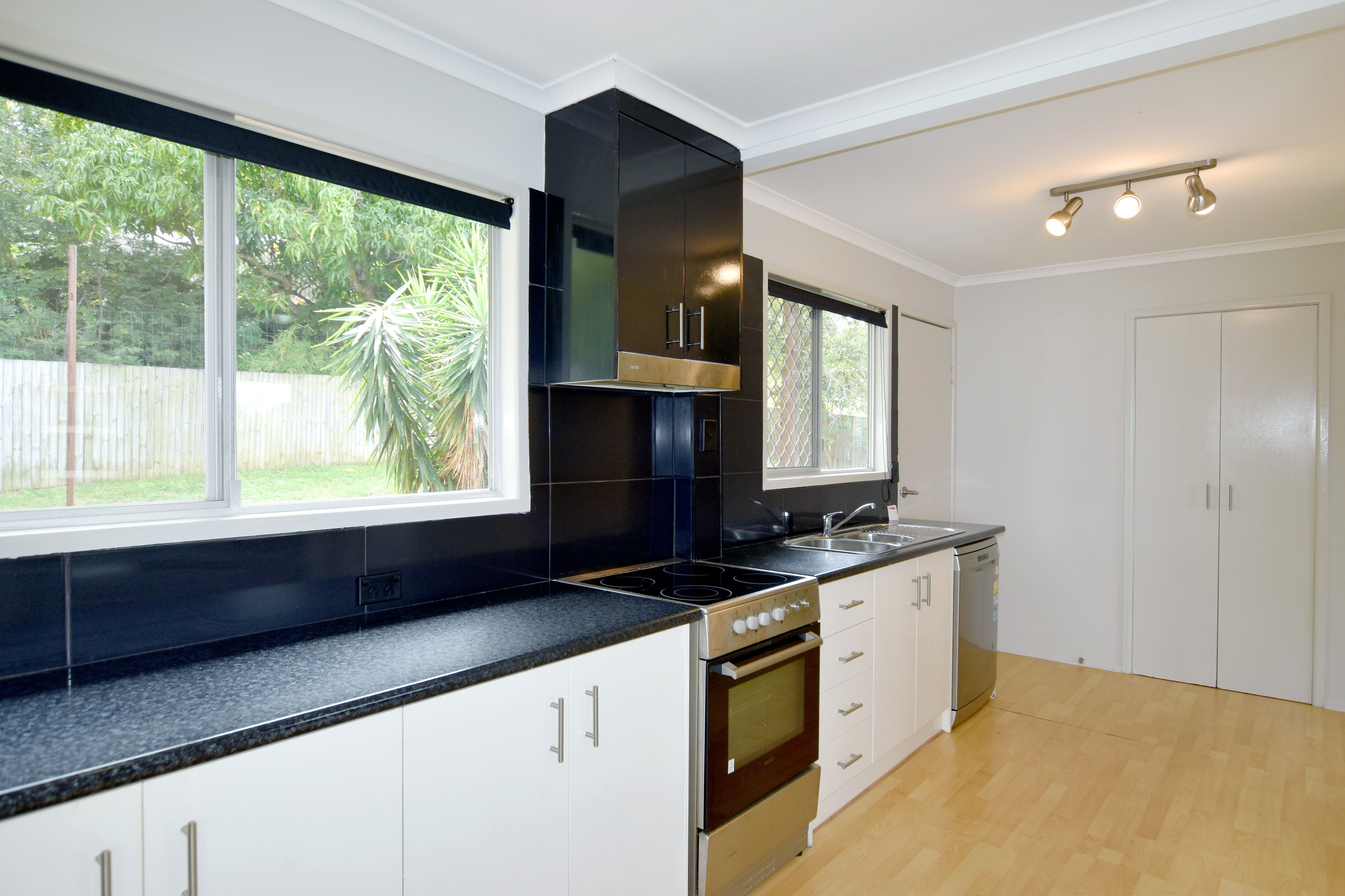 14 Irwin Close, Sun Valley, QLD 4680