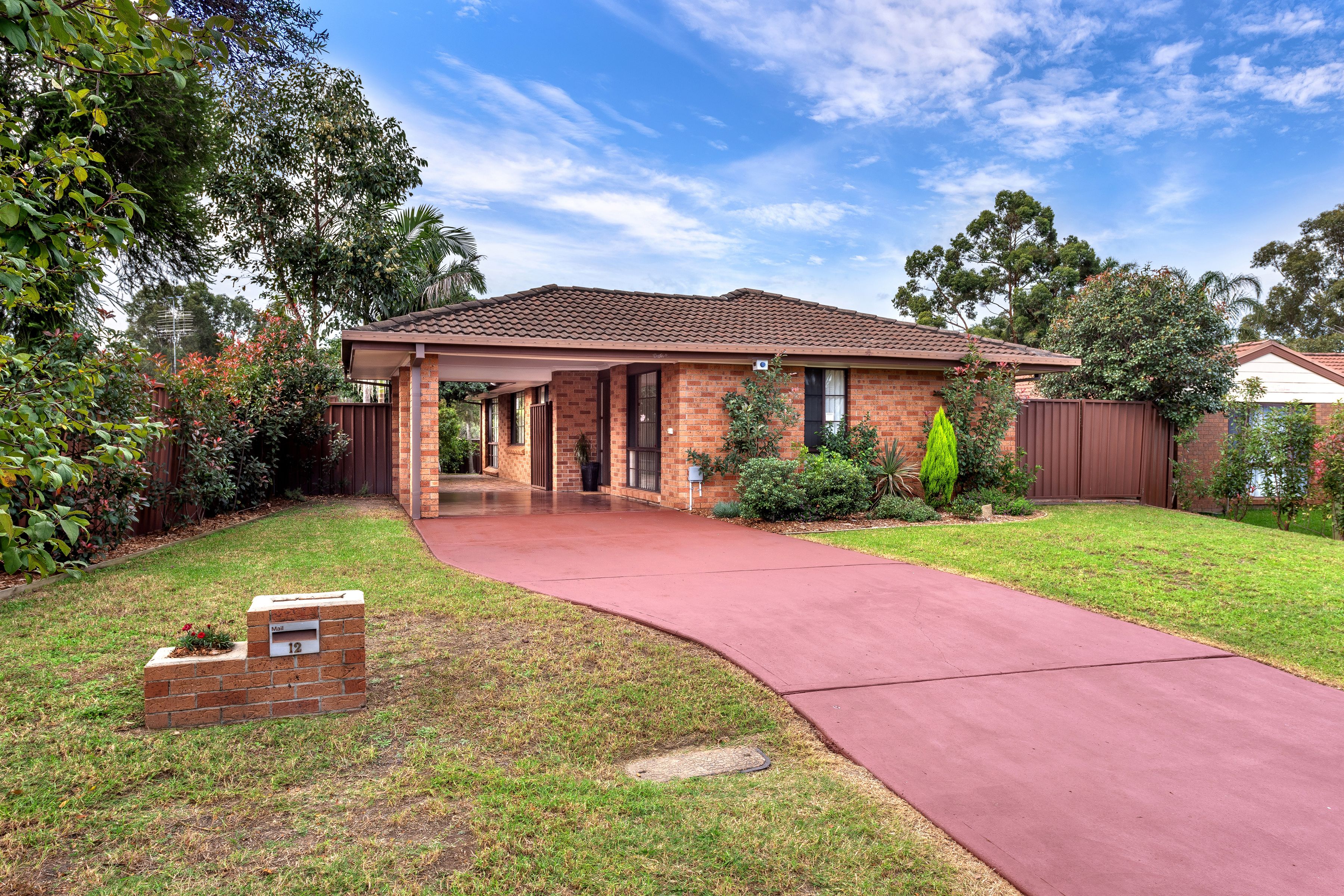 12 Goldmark Crescent