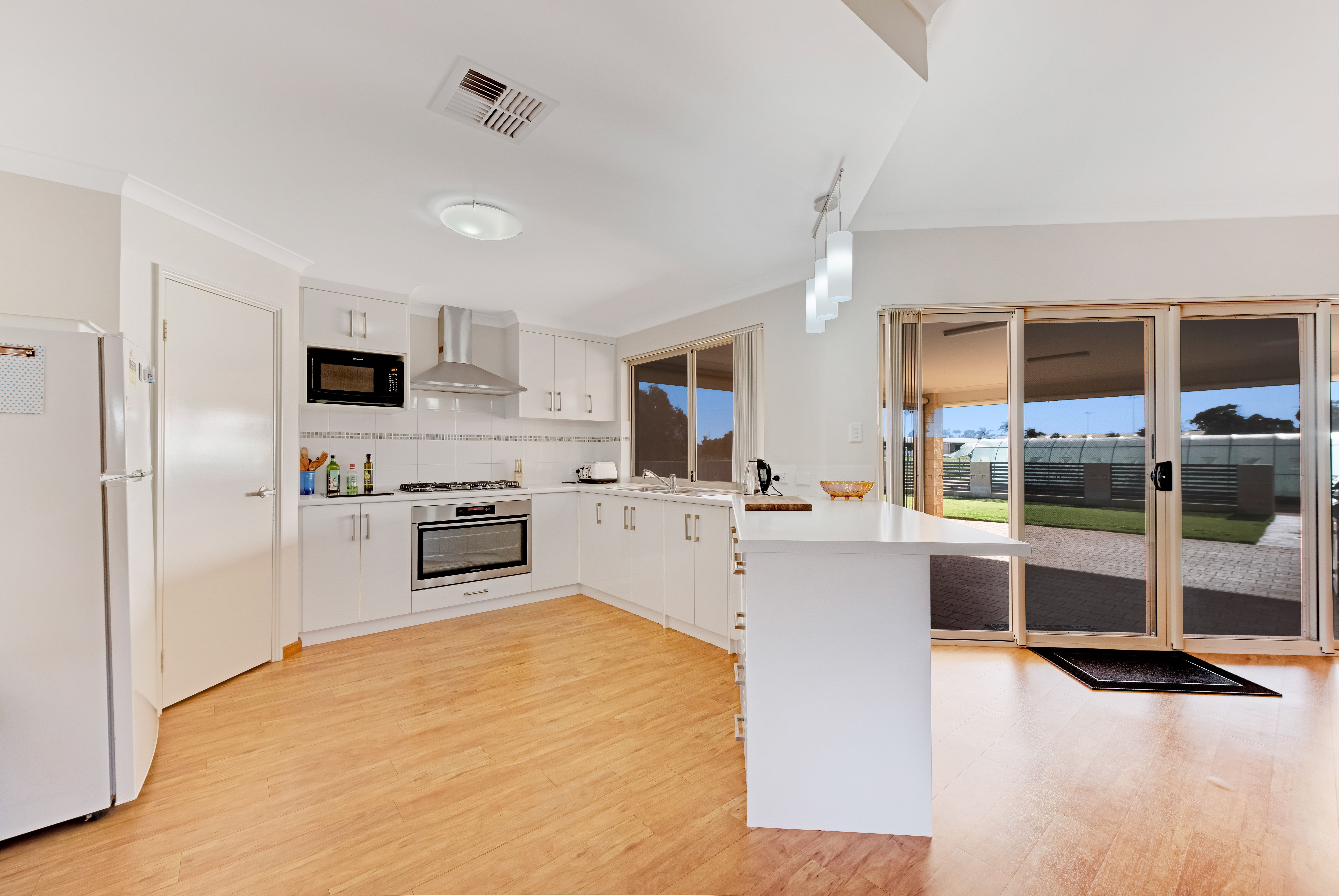 8 Hatch Place, Utakarra, WA 6530
