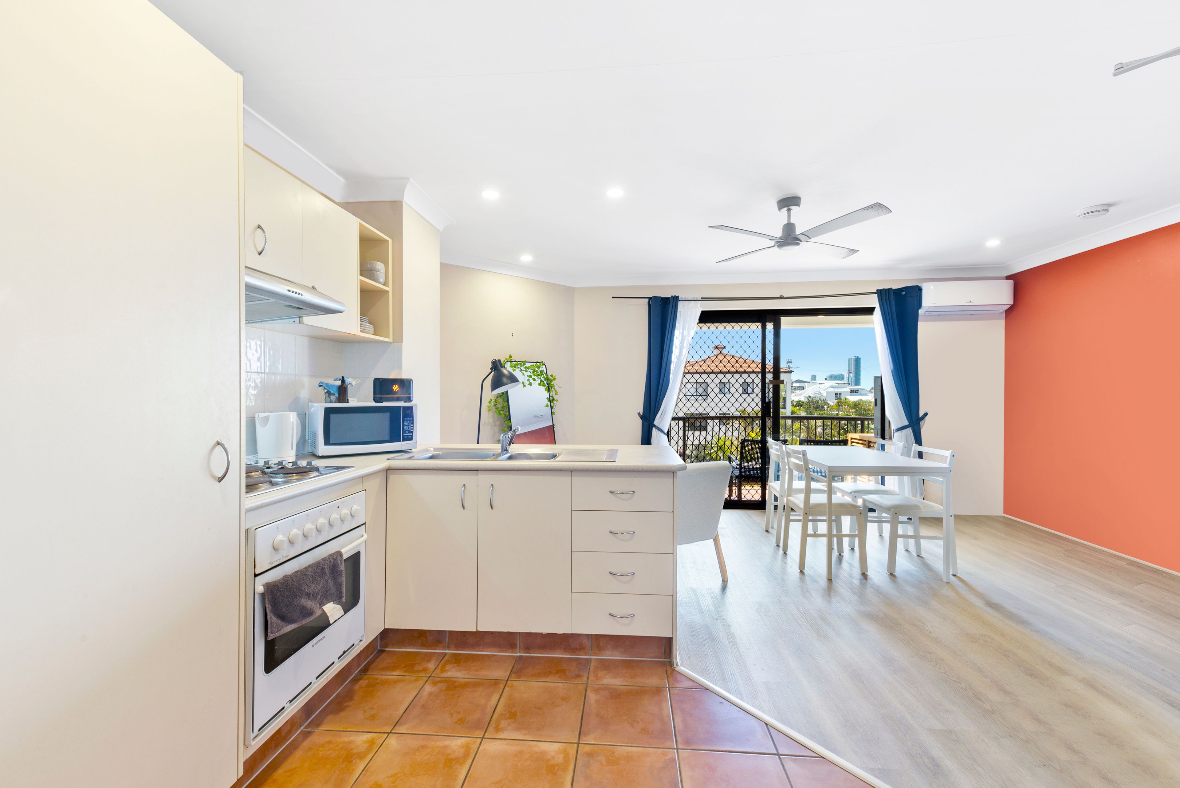 48-54 Stanhill Drive, Chevron Island QLD 4217