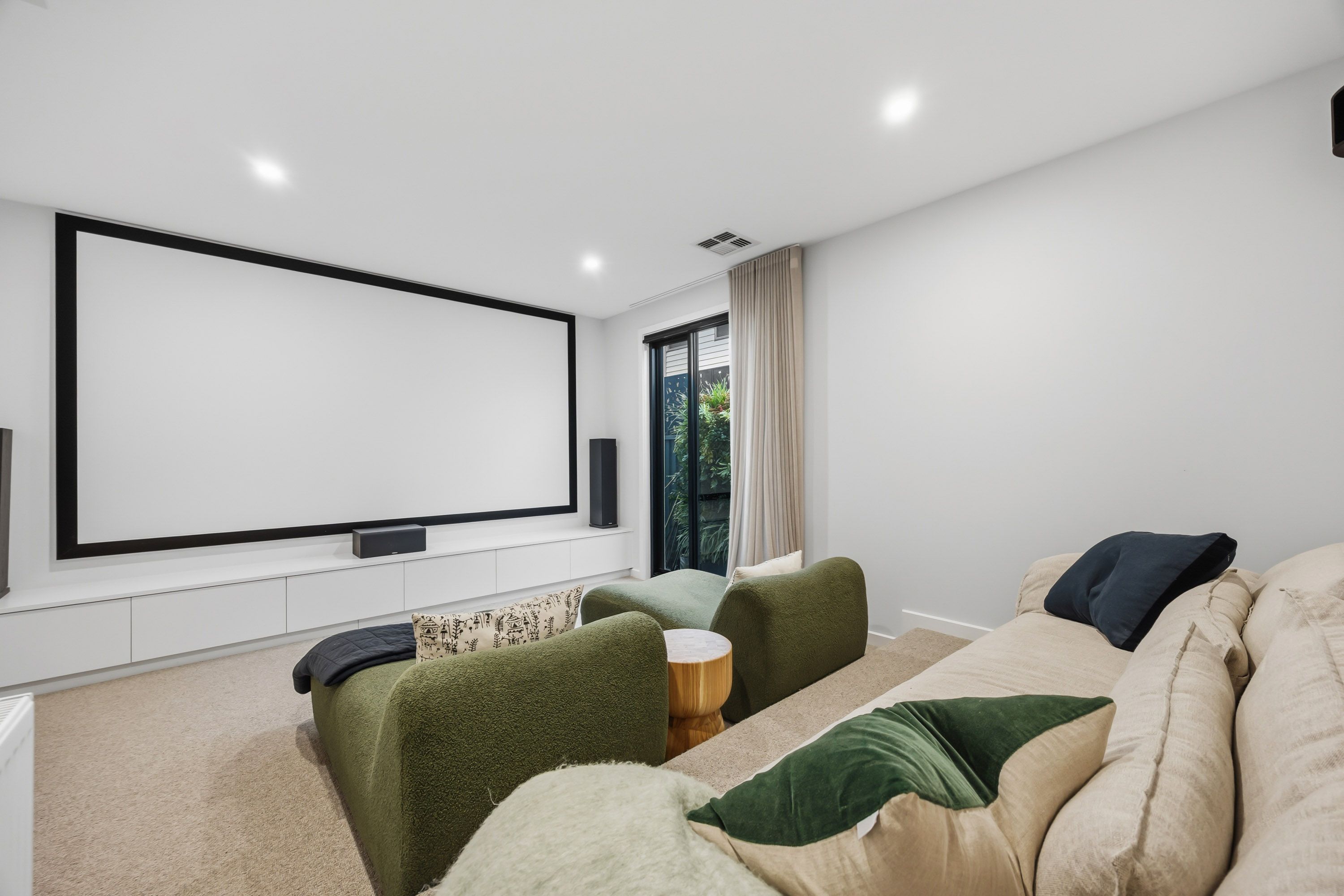 20 Alfred Street South — photo 13 of 30