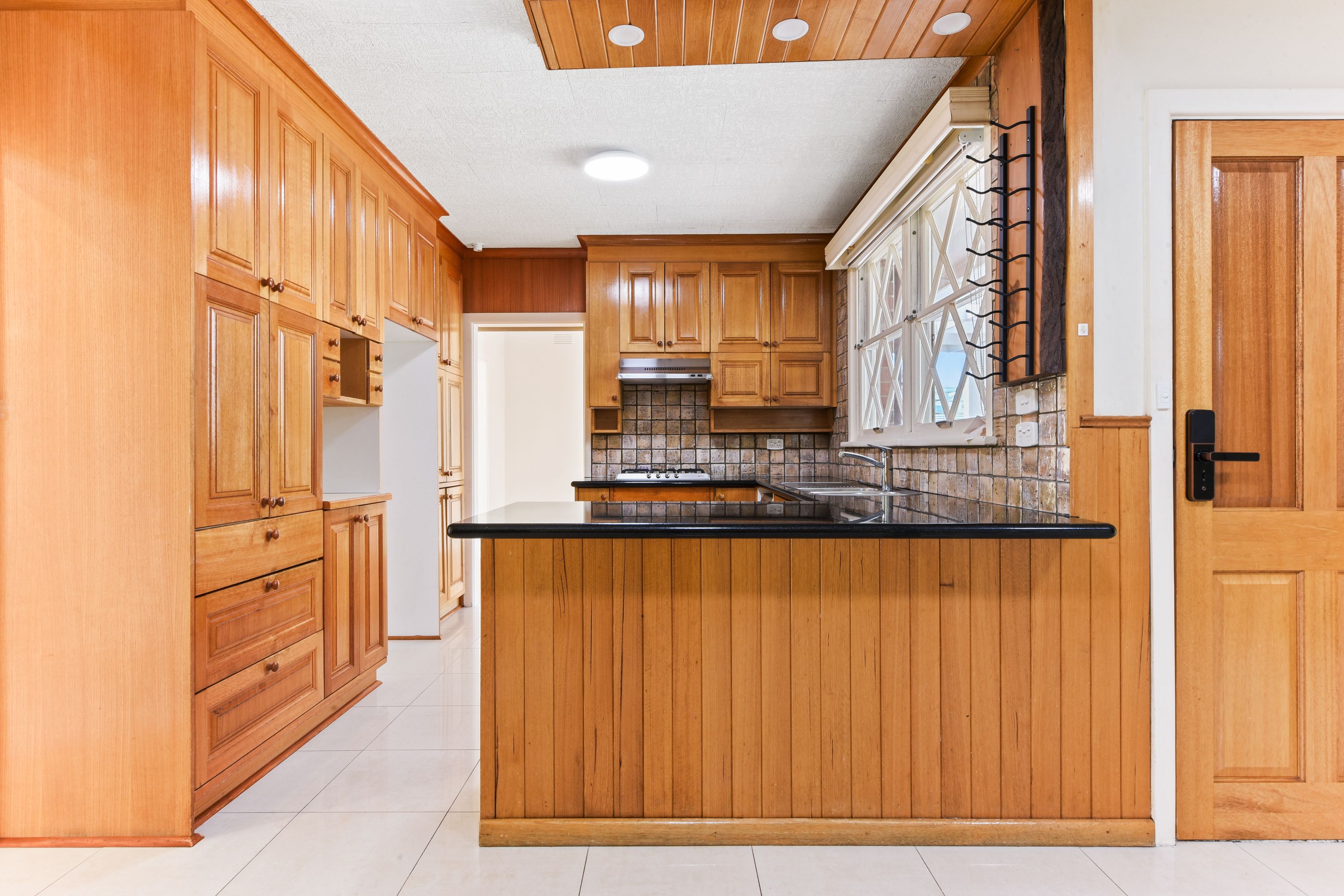24 Olinda Street — photo 4 of 8