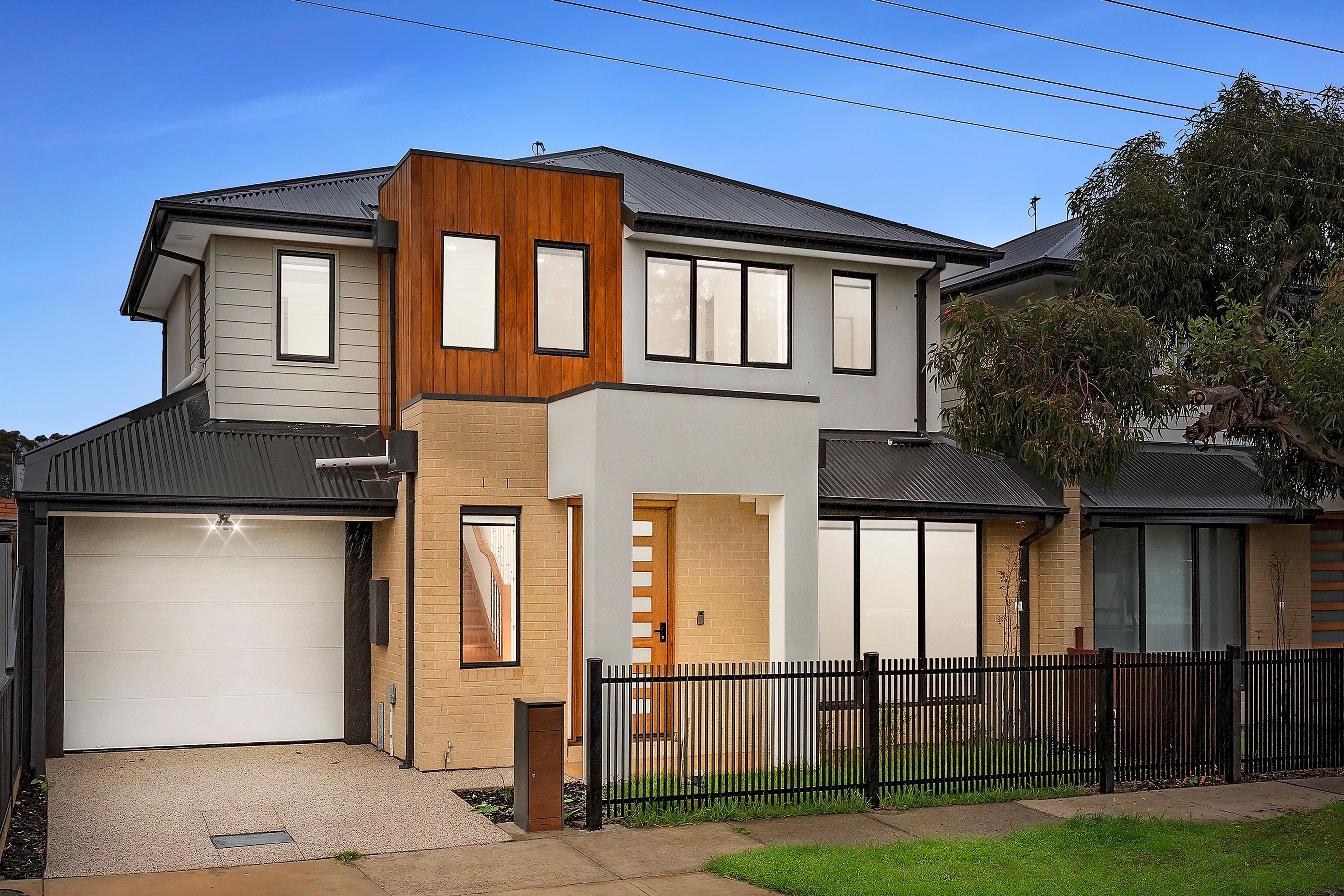 2B Second Avenue — photo from Ray White Altona